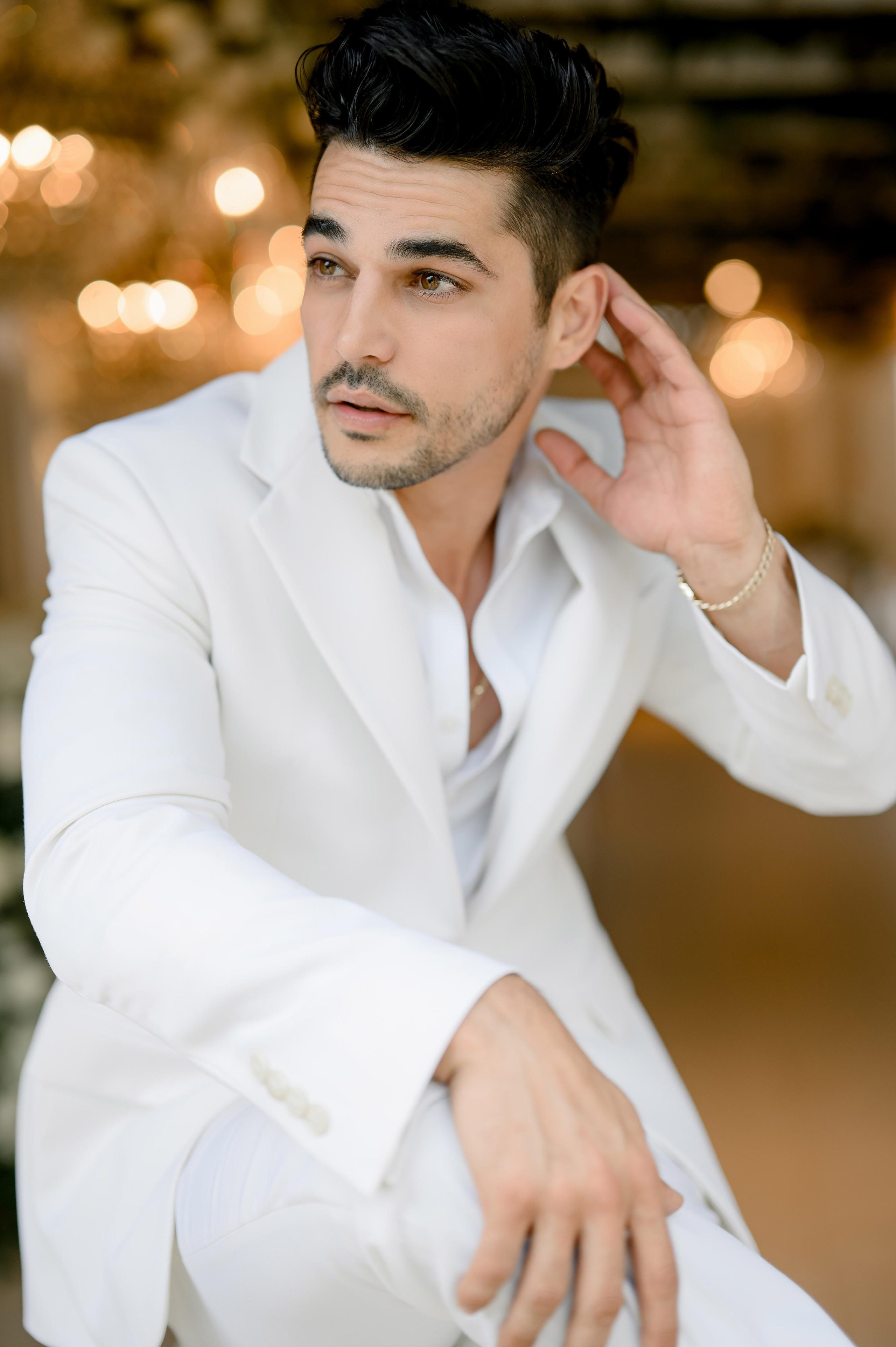 New York wedding photographer at The Inn at New Hyde Park