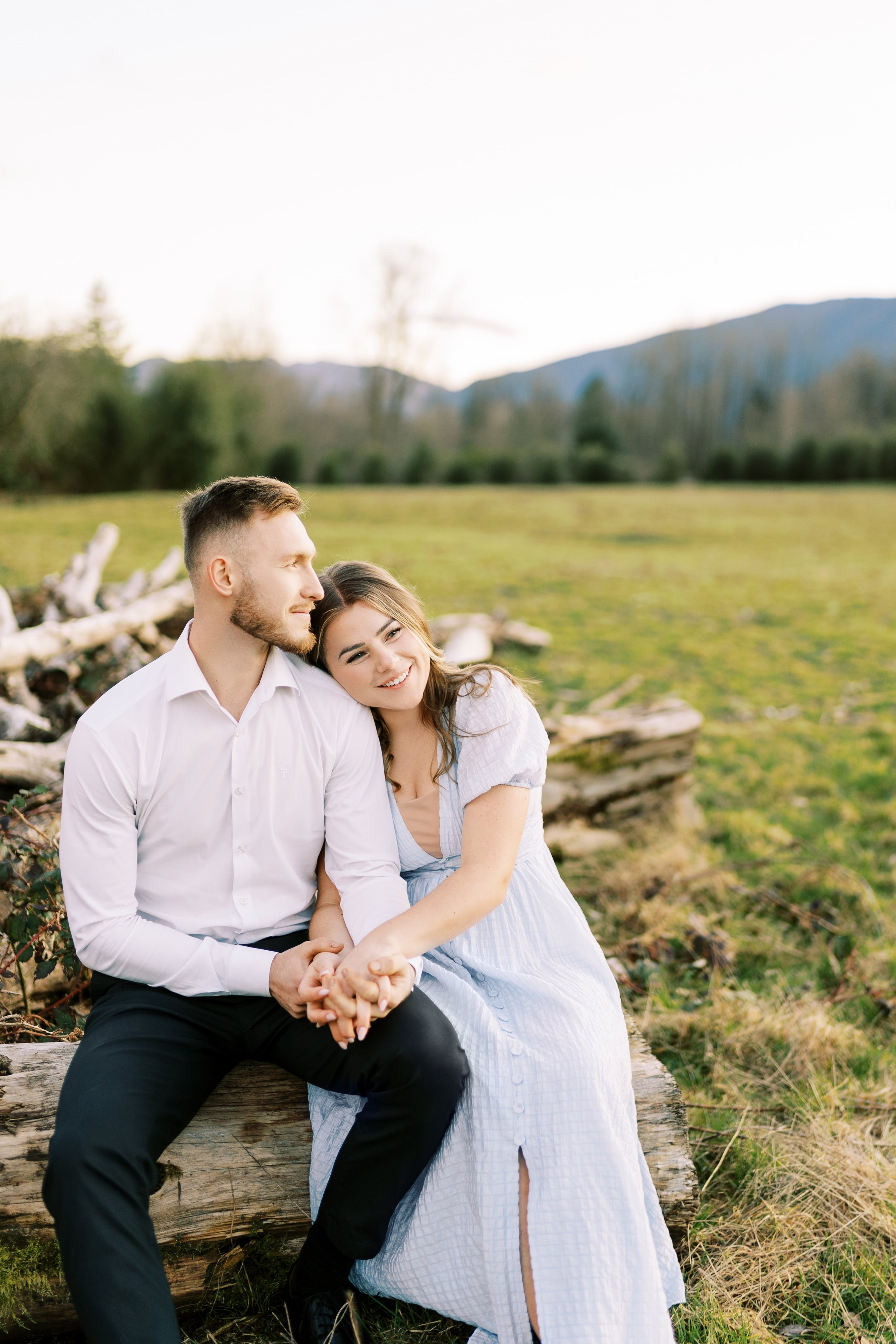 Engagement photo shoot/ Dmitry and Julia/ February 2024. North Bend, Washington. EVAN ARISTOV WEDDING PHOTOGRAPHY — Seattle Wedding Photographer