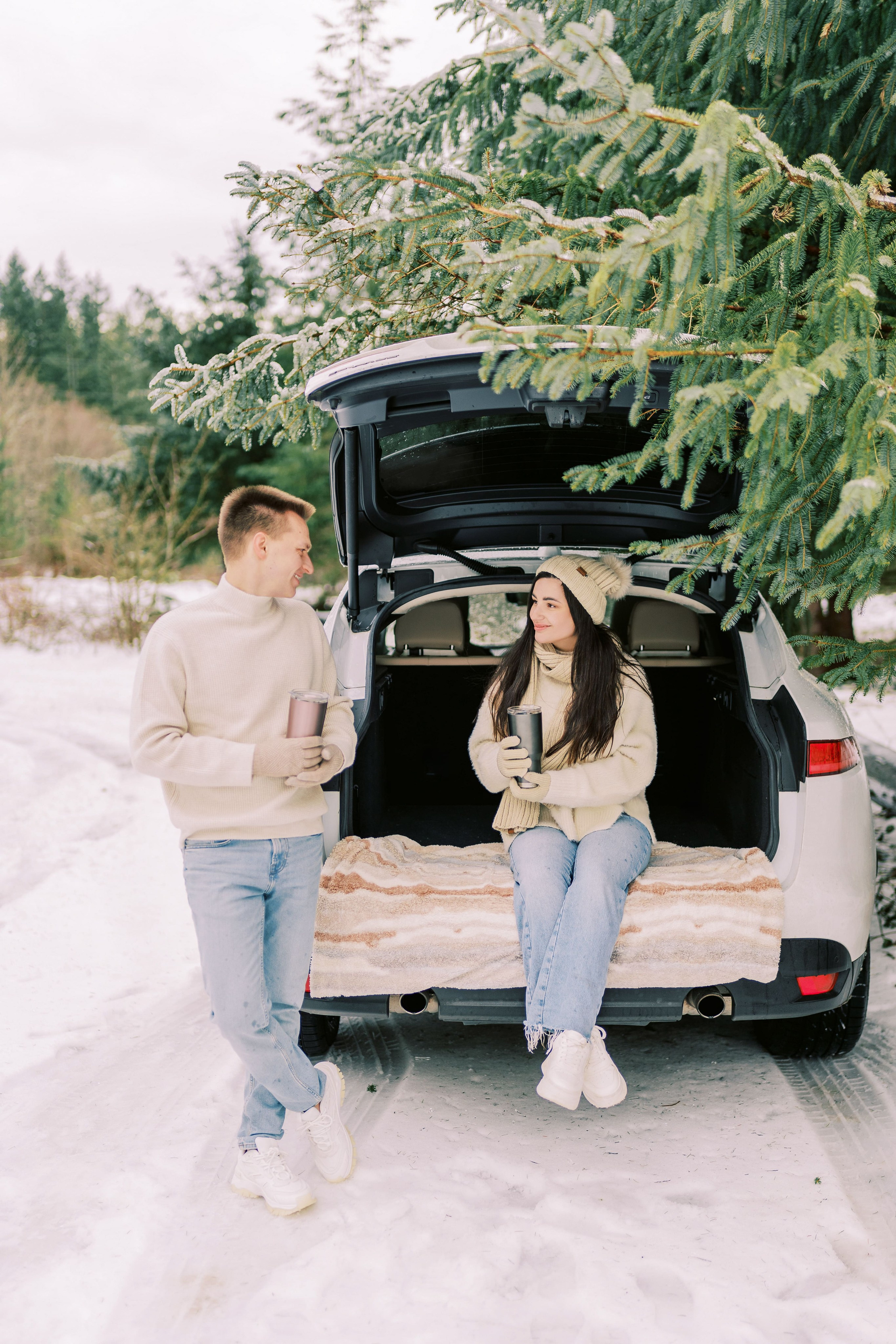 Irina & Bogdan / January 2024. Rattlesnake Lake, WA. EVAN ARISTOV WEDDING PHOTOGRAPHY — Seattle Wedding Photographer