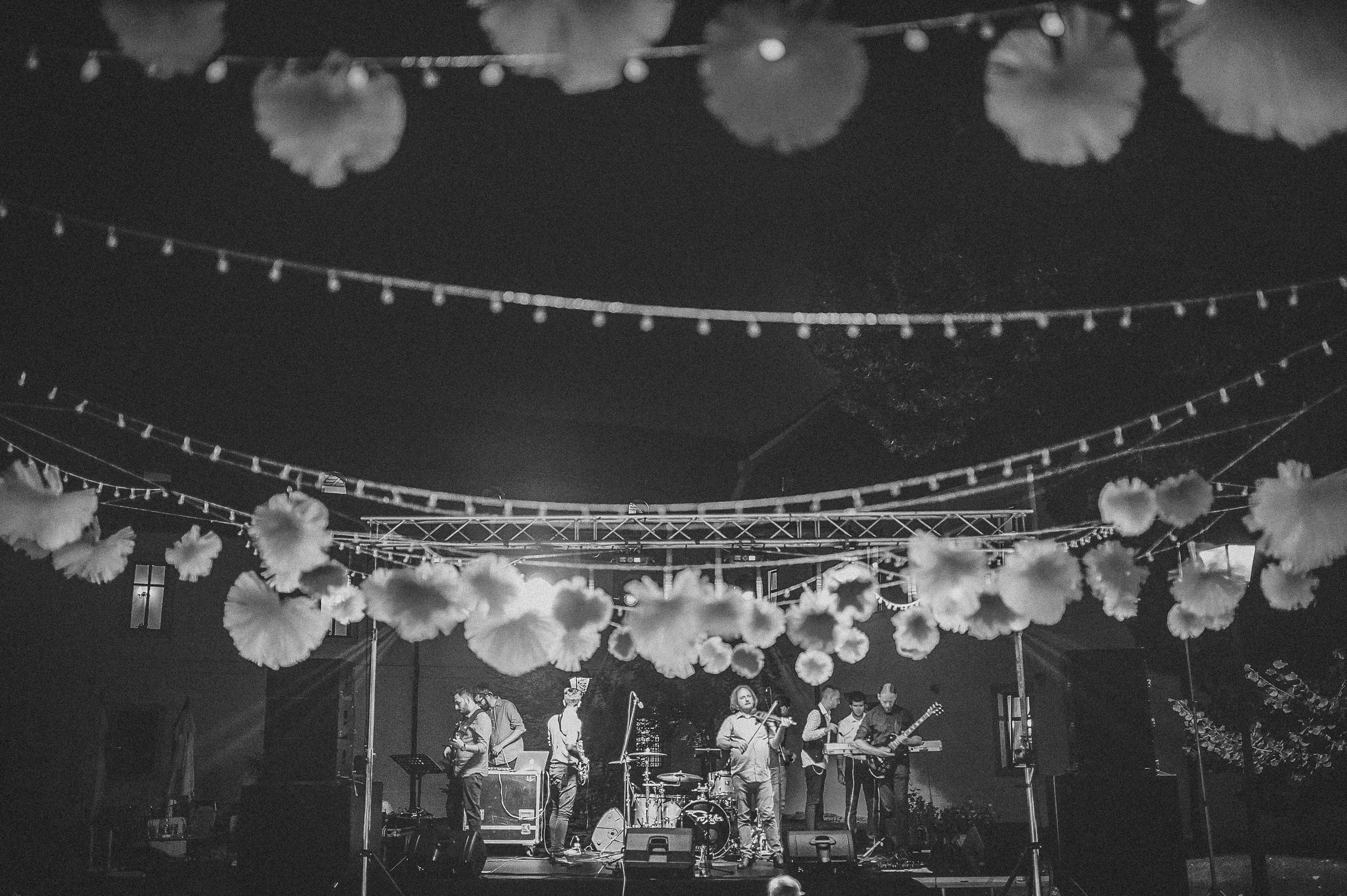 Alina și Ionuț | Fotografii Alb-Negru în Alba Iulia | Alex Vasilie. Alex Vasilie | Fotograf de Nuntă, Botez și Portret | Cluj-Napoca