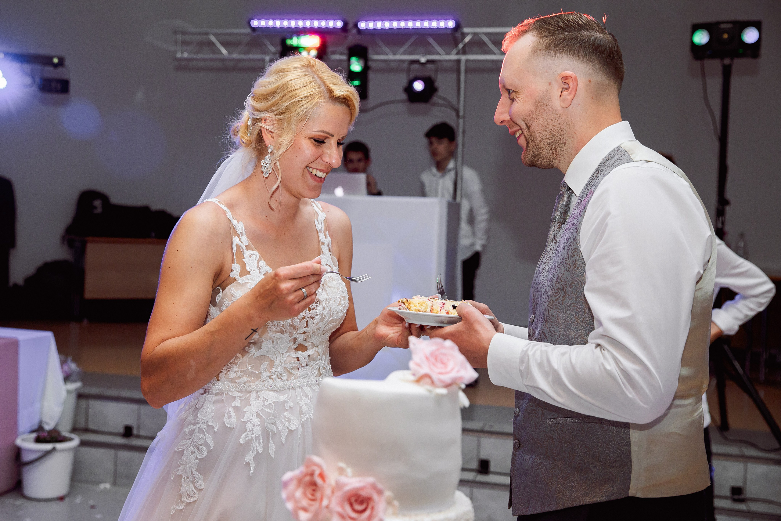 Kirchliche Hochzeit in Herborn. Fotograf NRW aus Wickede Ruhr, Milla Kunst