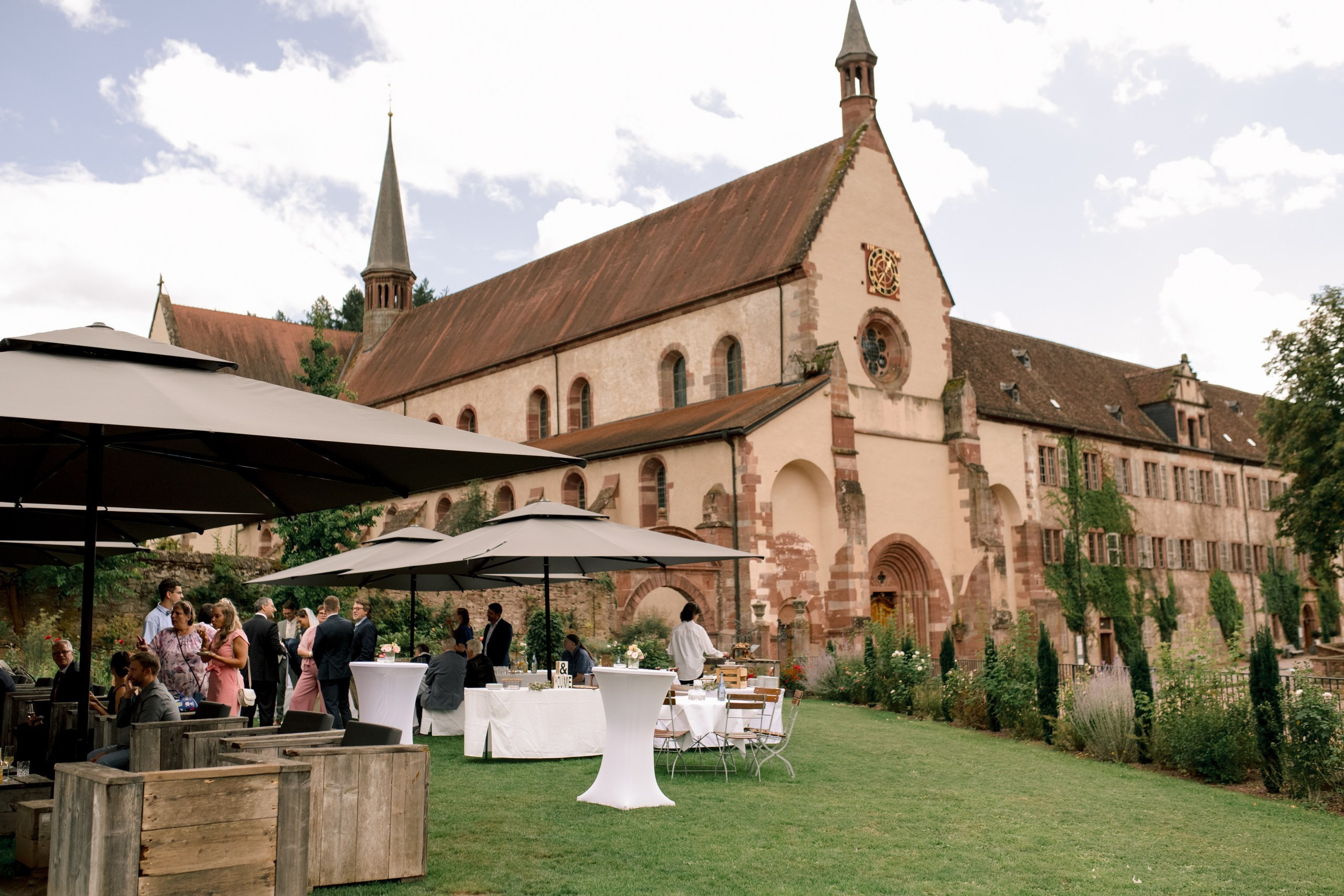 Hochzeitsfotograf Kloster Bronnbach | Anne & Christian. Hochzeitsfotograf Würzburg | Anna Saribekyan