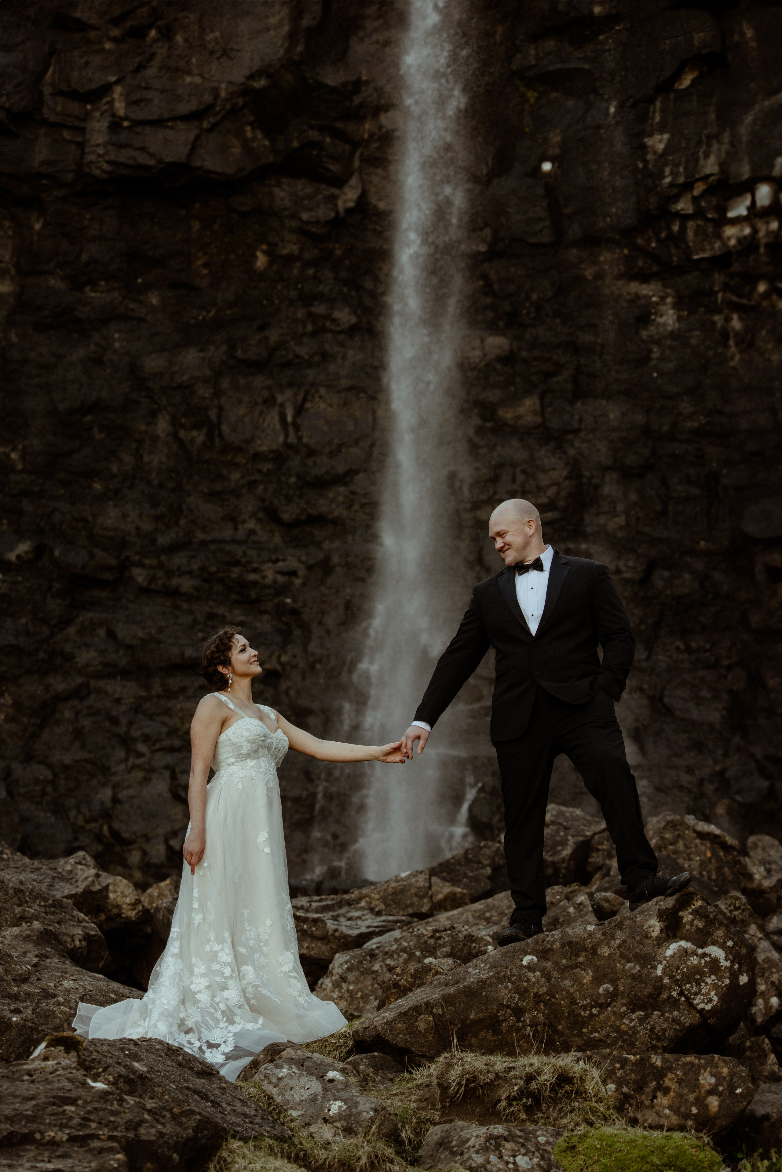 Faroe Islands elopement | Adventure wedding in Faroe Islands. Iceland elopement photographer & videographer