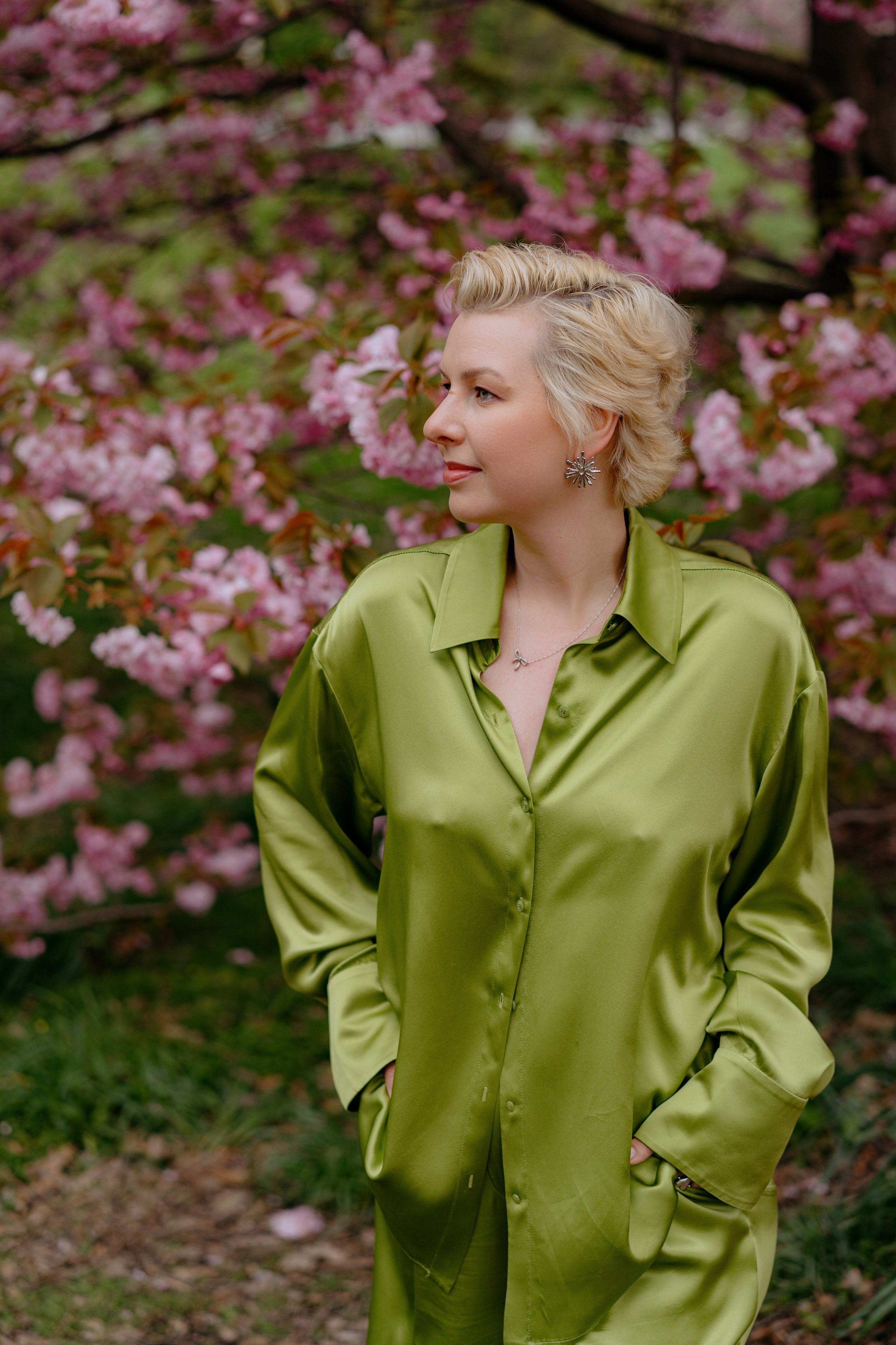 Cherry Blossom Photography Sessions in Central Park NYC | Spring Portrait Sessions. Videographer and photographer in New York // MAKAROV.VIDEO