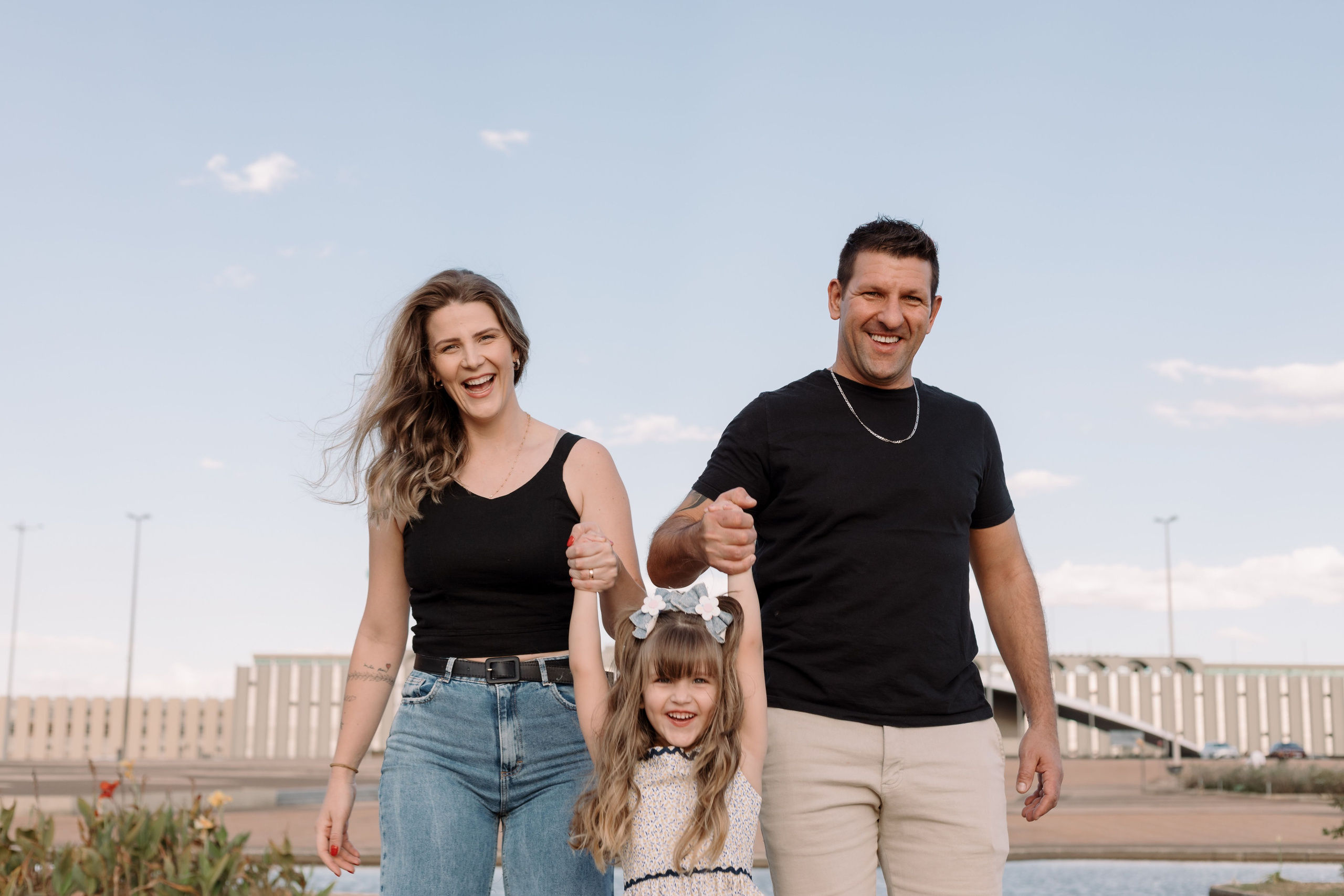 Ensaio família com brincadeiras ao ar livre