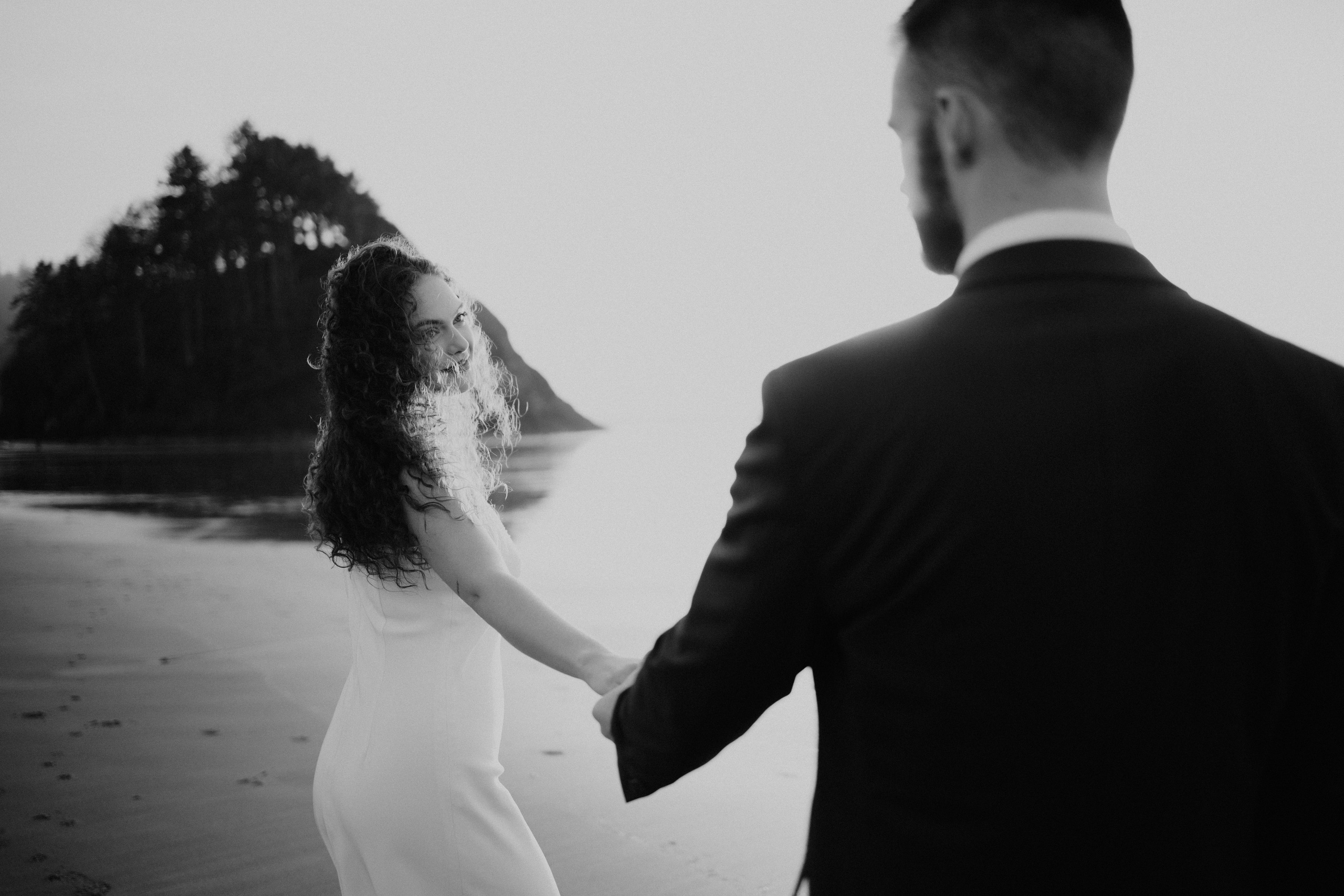 Engagement Photography at Cannon Beach, Oregon Coast | Portland, Seattle, Bend, & Oregon Coast Photographer | Georgy Shishkin. Capturing Love in the Heart of the Pacific Northwes