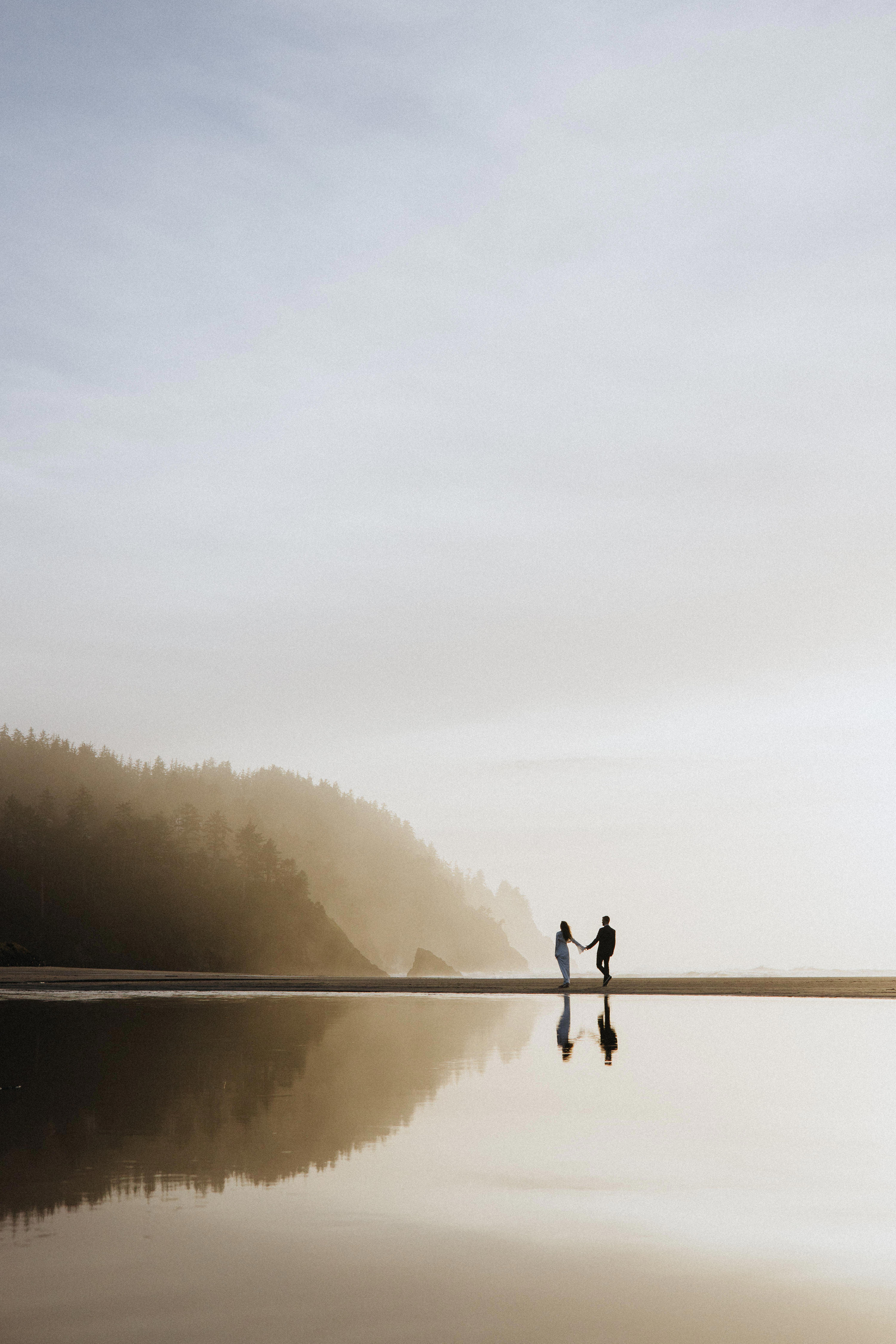 Mountain & Coast elopement, wedding photographer Oregon. Wedding & Family Photographer Georgii Shishkin | Portland Oregon