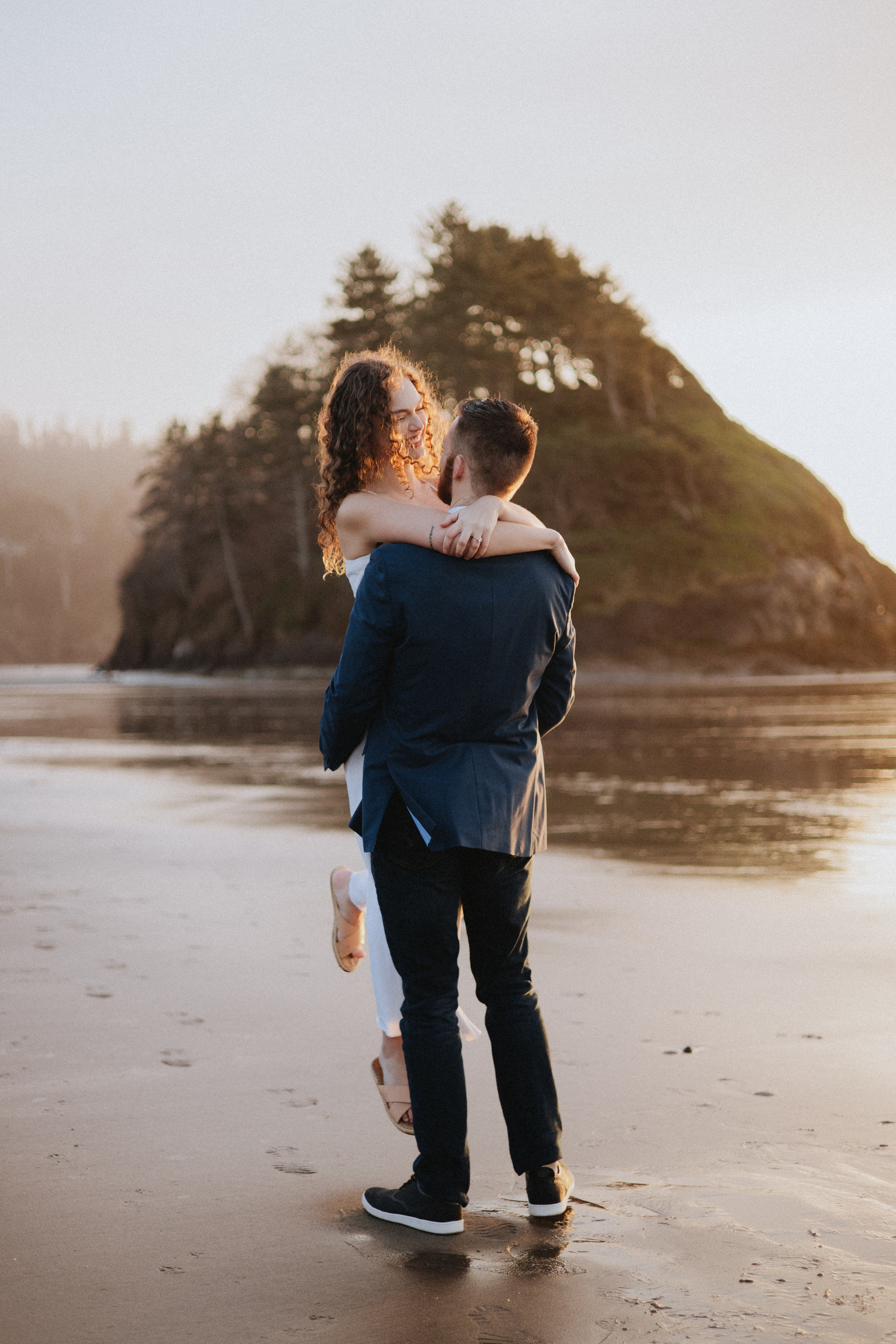 Engagement Photography at Cannon Beach, Oregon Coast | Portland, Seattle, Bend, & Oregon Coast Photographer | Georgy Shishkin. Capturing Love in the Heart of the Pacific Northwes