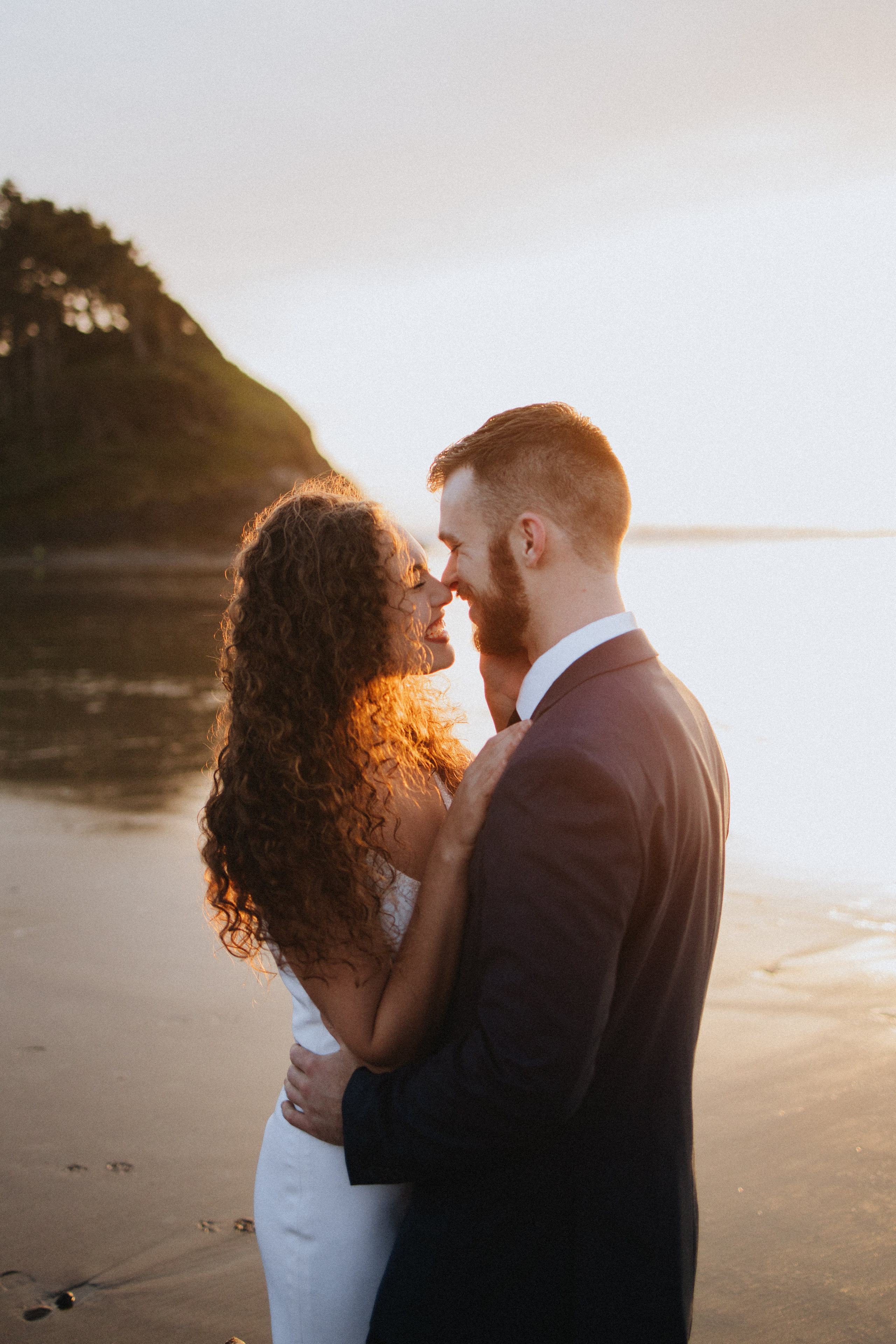 Engagement Photography at Cannon Beach, Oregon Coast | Portland, Seattle, Bend, & Oregon Coast Photographer | Georgy Shishkin. Capturing Love in the Heart of the Pacific Northwes