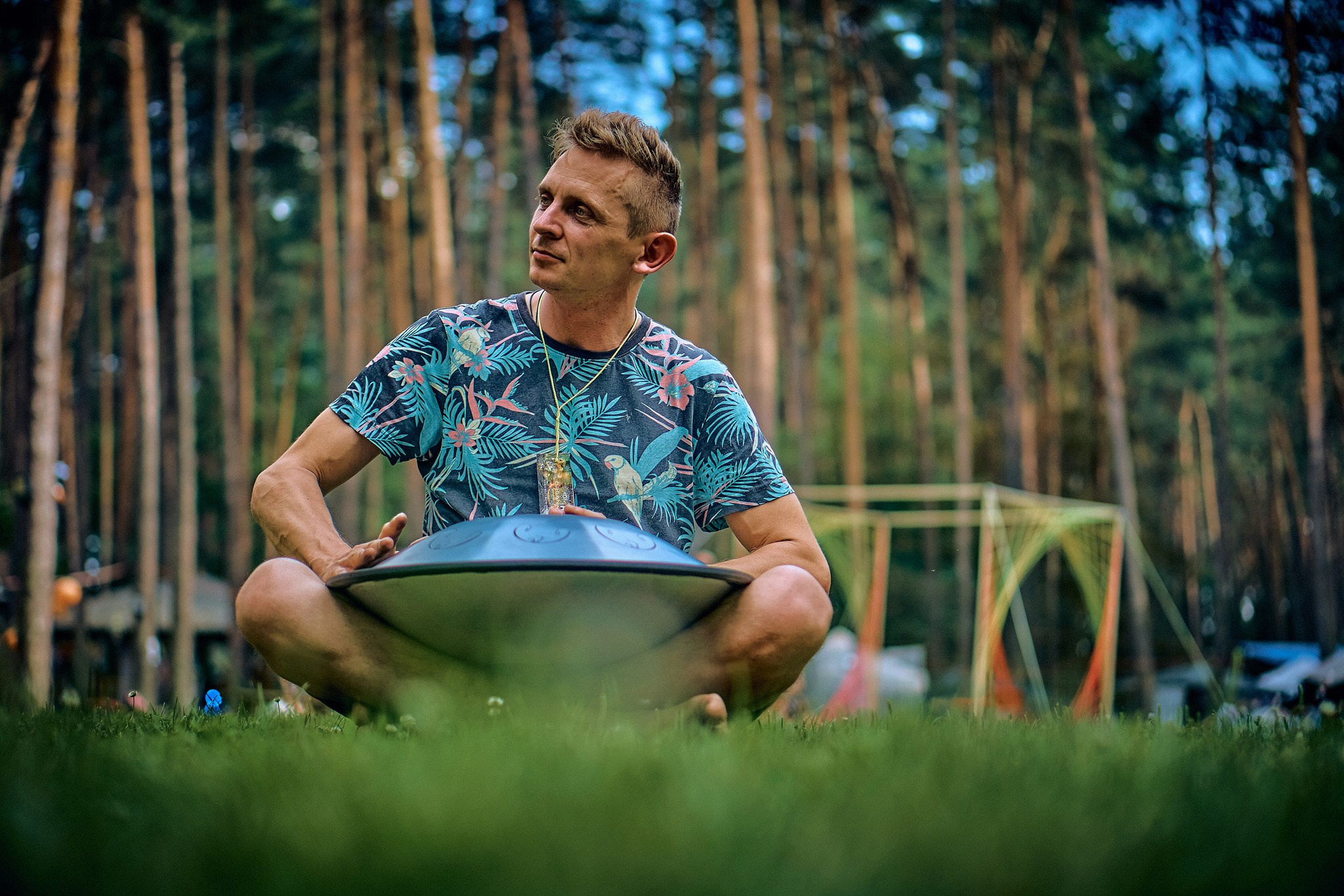 Portrety Ludzi, zrobione na Festiwalach Świadomościowych i Muzycznych: Dharma, ZIELONE KRĘGI, Wibracje, FRUŃ, Organic, Turkusowa Wyspa. Andriej Szypilow - Fotografia & Wideografia