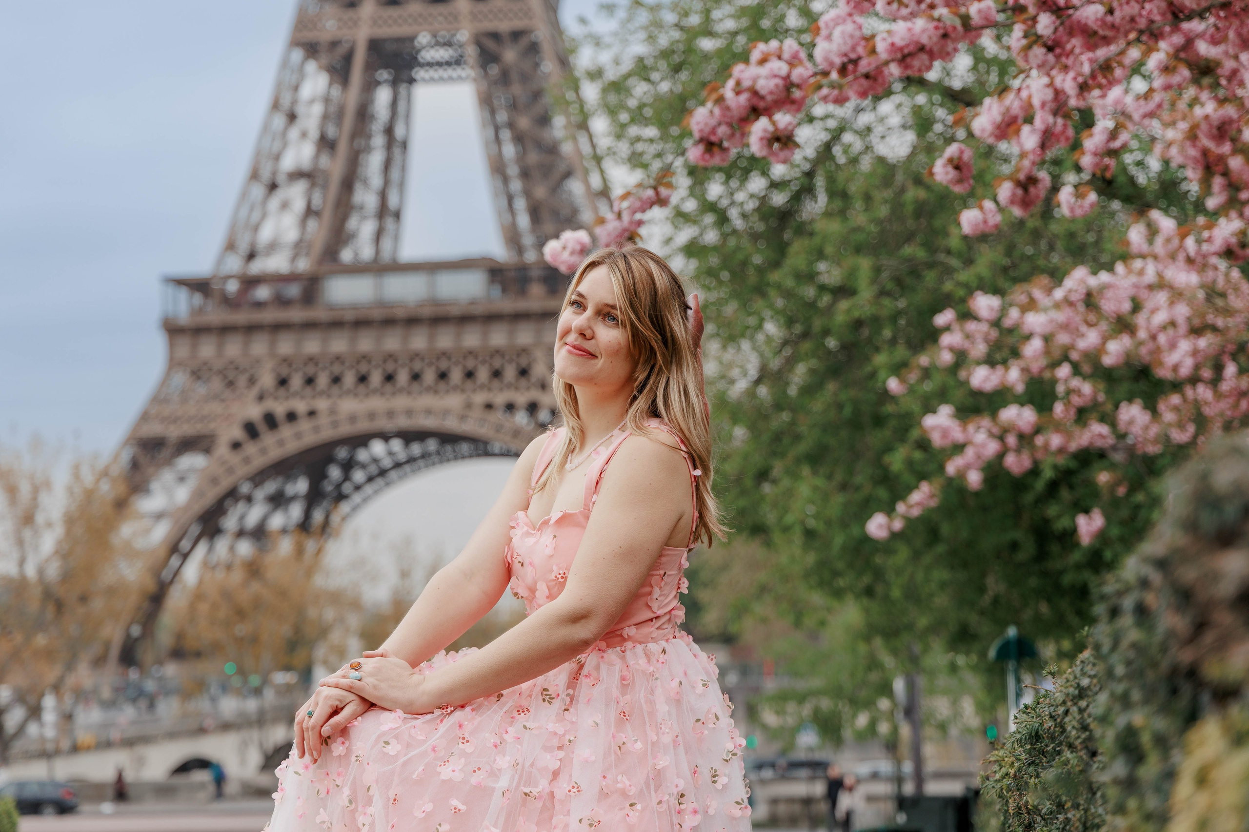 🌸 Cherry Blossoms in Paris: Best Places, Timing & Photoshoot Guide. Photographe à Paris