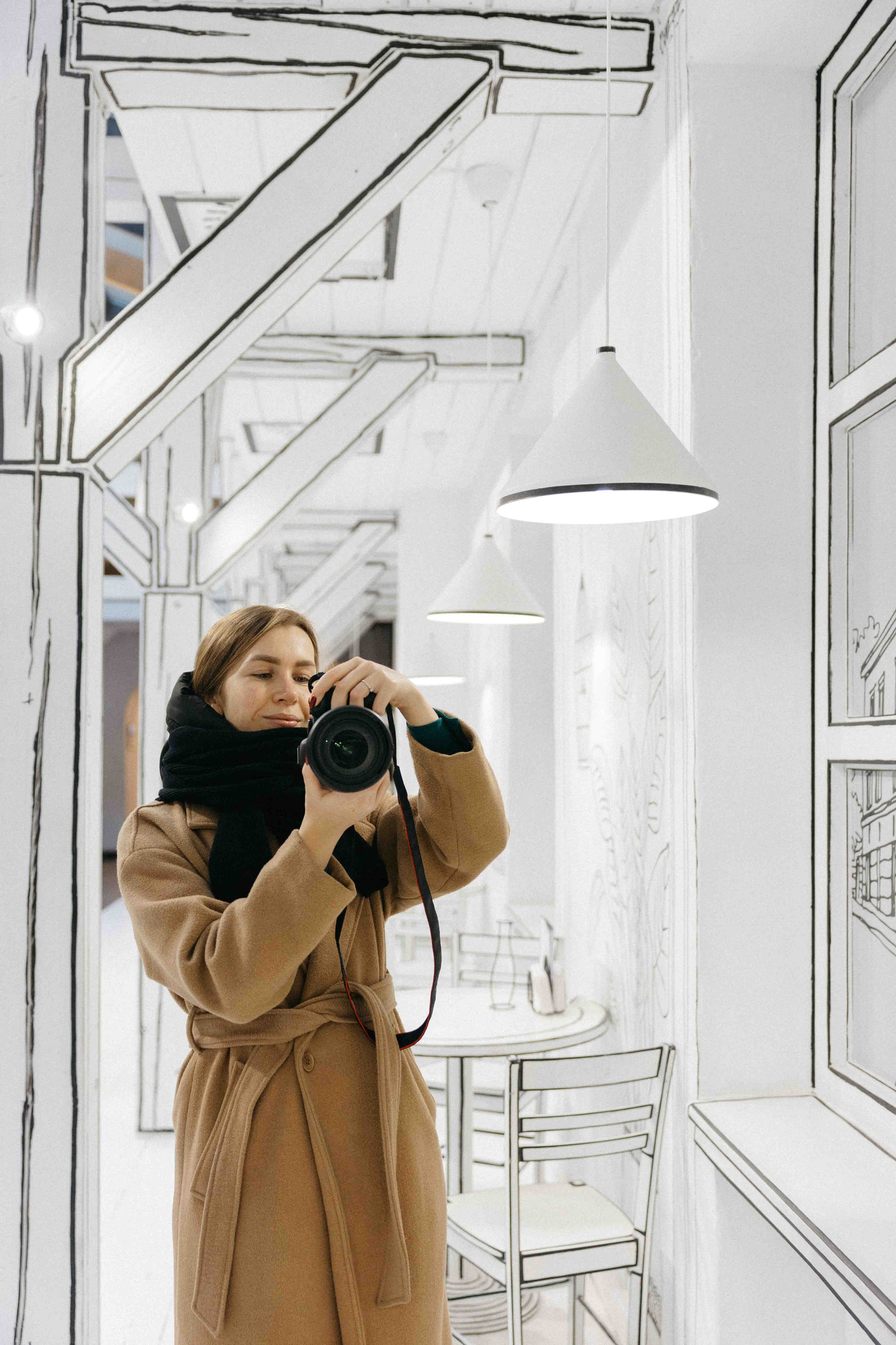 Top geriausių kavinių sąrašas Vilniuje — vietos įspūdingoms fotosesijoms. Framed by Evelina | Vestuvių fotografė