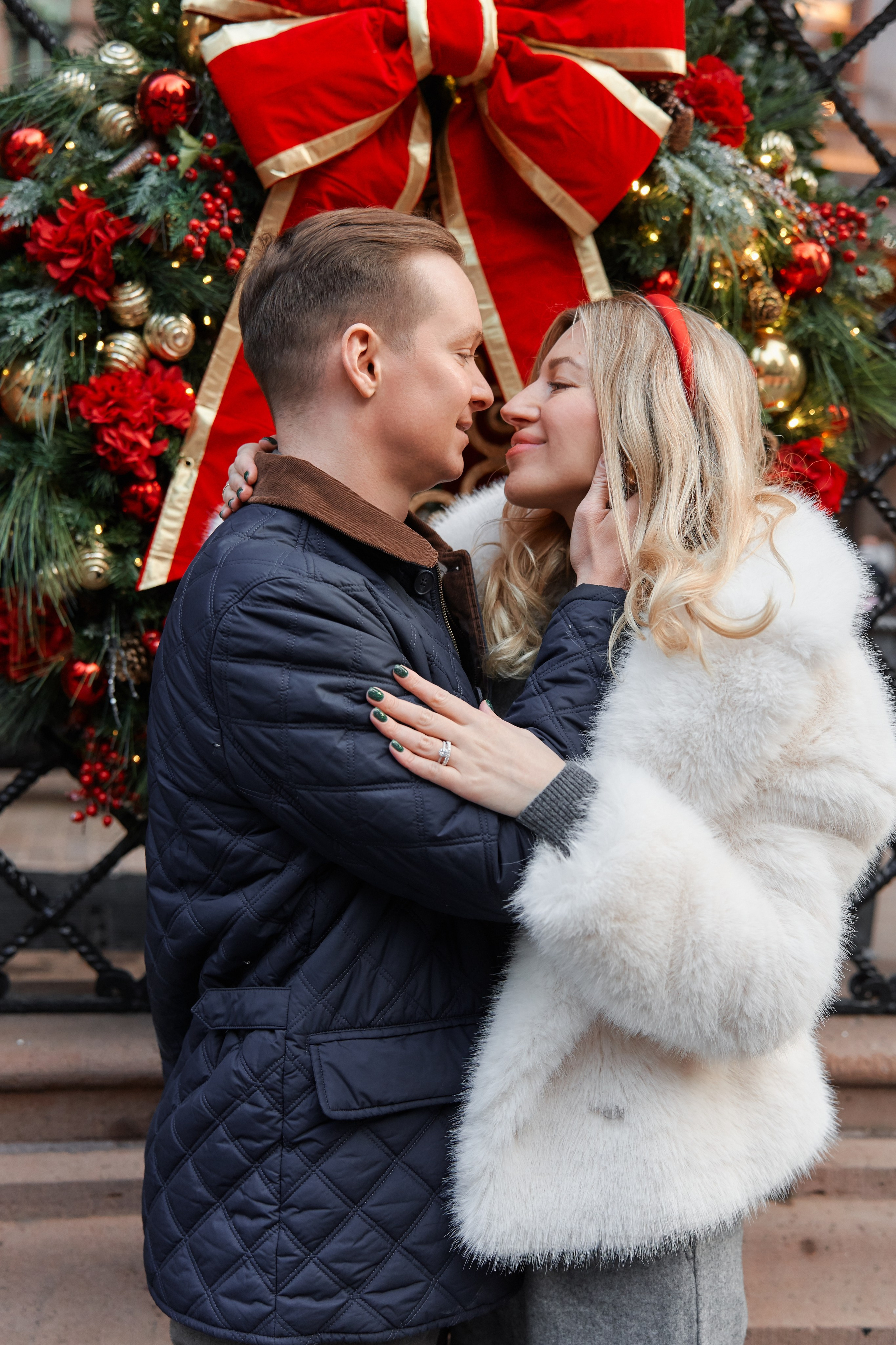 Christmas Mini Session 🎄. Professional Wedding and event photographer USA New York