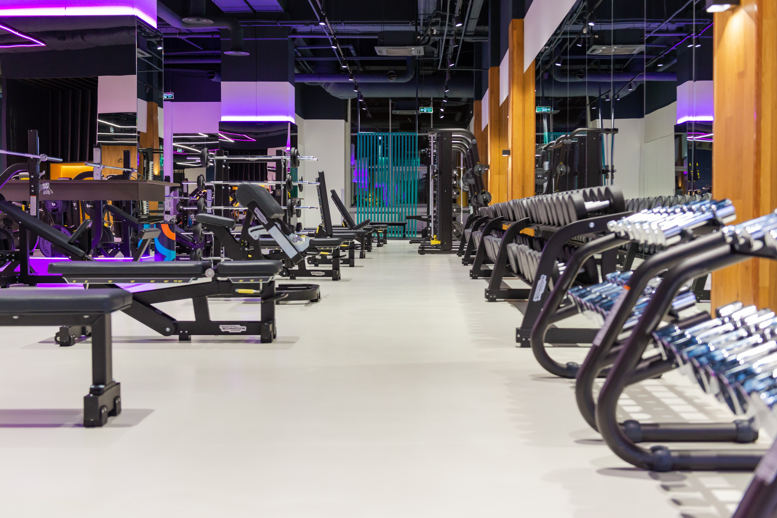 Фитнес-клуб DDX Fitness в ТЦ Июнь Мытищи. ФОТОГРАФ МЕКСИКА КИНТАНА-РОО