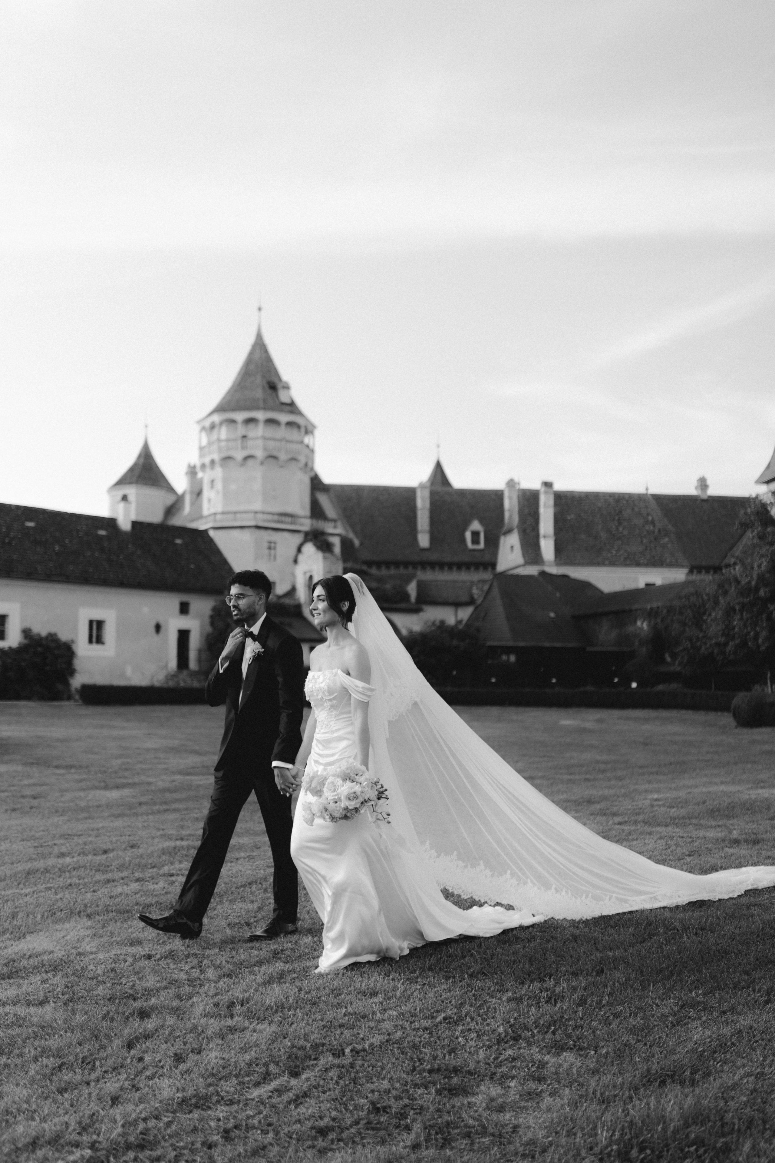 Elegant Castle Wedding in Austria | Alwin & Ruth’s Fairytale Celebration. Wedding photographer and videographer based in Timisoara, Romania
