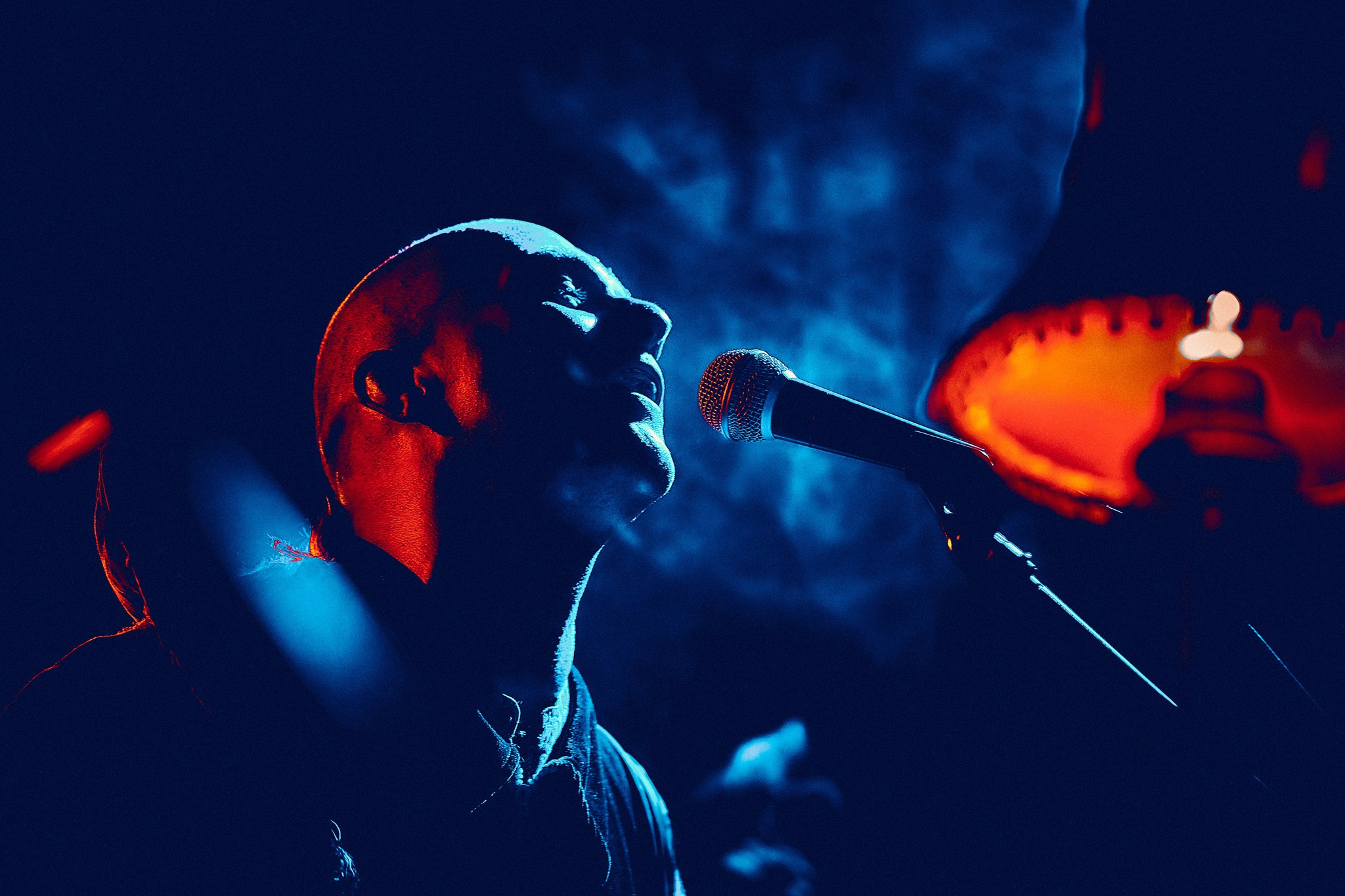 Portrety Ludzi, zrobione na Festiwalach Świadomościowych i Muzycznych: Dharma, ZIELONE KRĘGI, Wibracje, FRUŃ, Organic, Turkusowa Wyspa. Andriej Szypilow - Fotografia & Wideografia