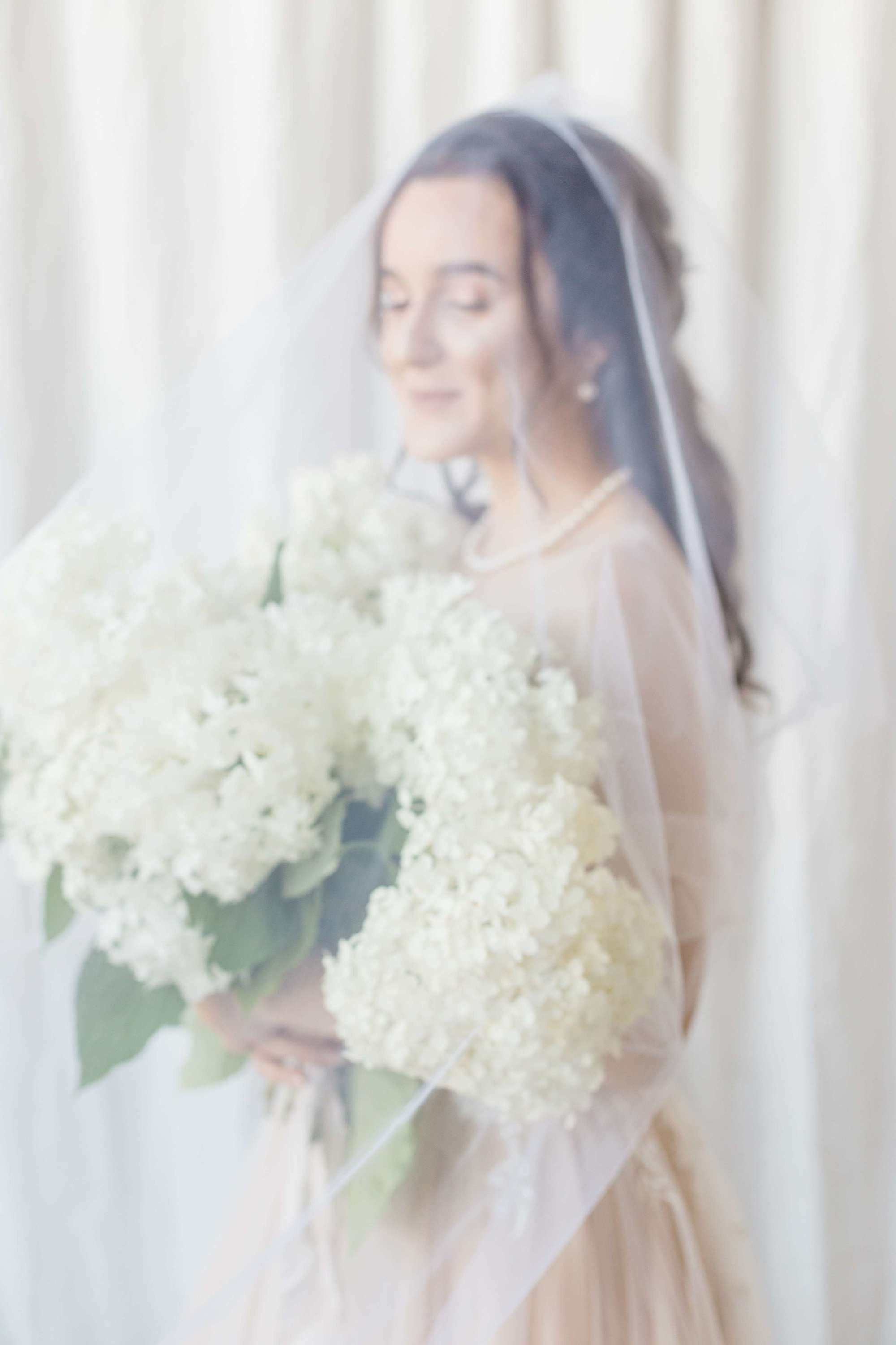 Inspirational Bridal Shooting. Photographer in Santiago, Chile Anna Almazova