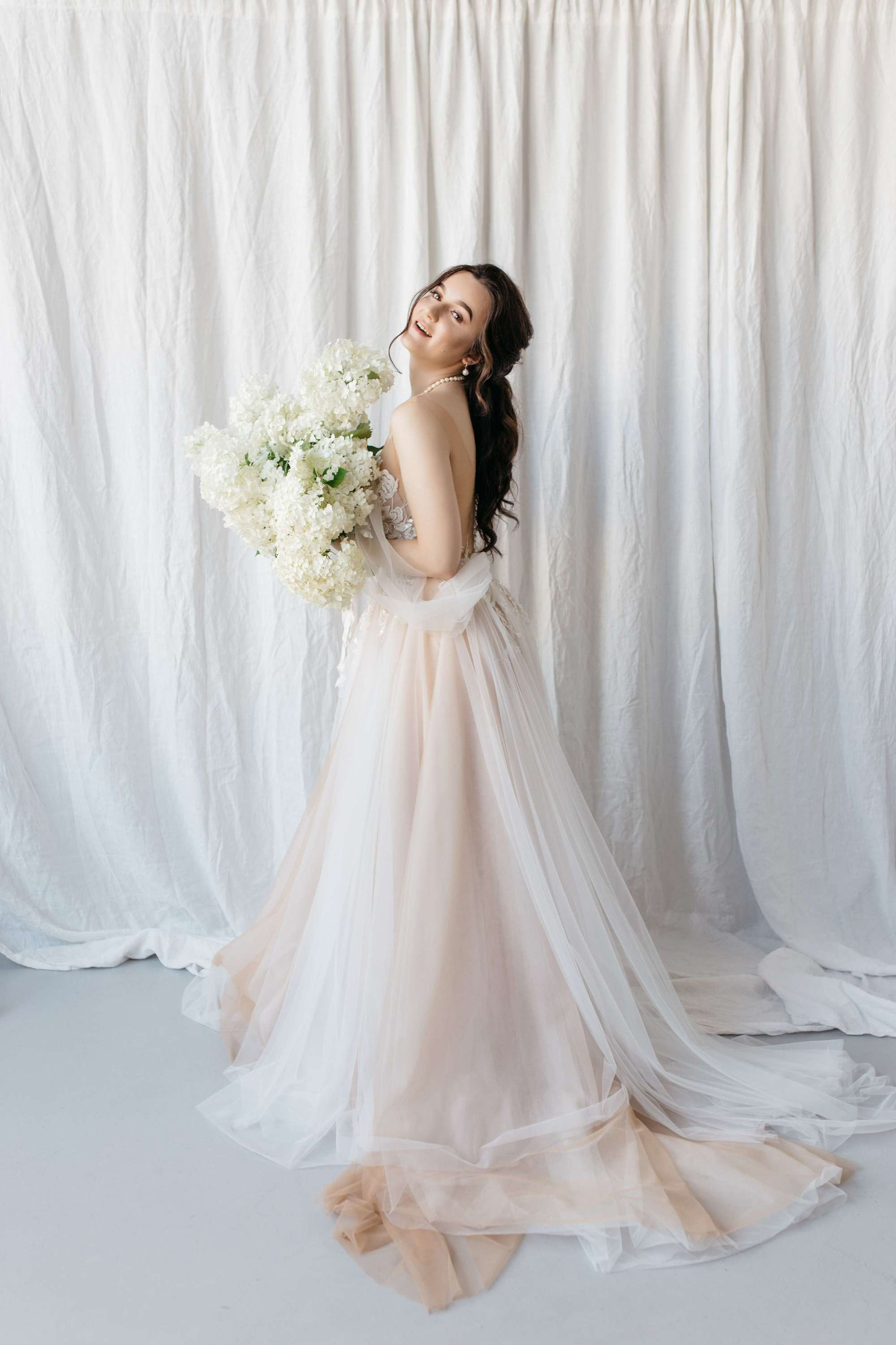 Inspirational Bridal Shooting. Photographer in Santiago, Chile Anna Almazova