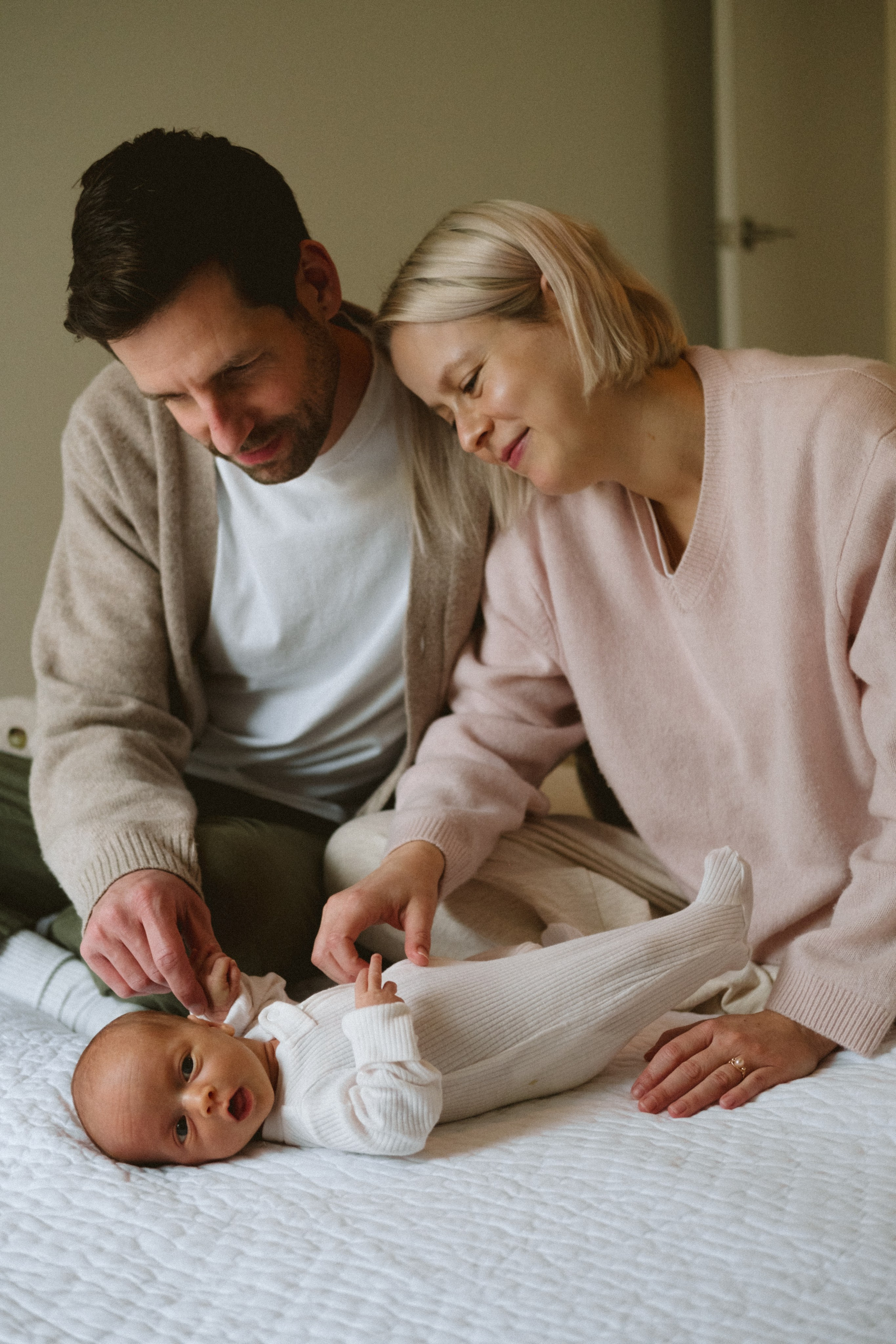 Newborn Photography Portfolio | Documentary Newborn sessions by Anna Dobrovolskaia in Richmond, VA Photography. Family Photographer Anna Dobrovolskaia | Richmond, VA
