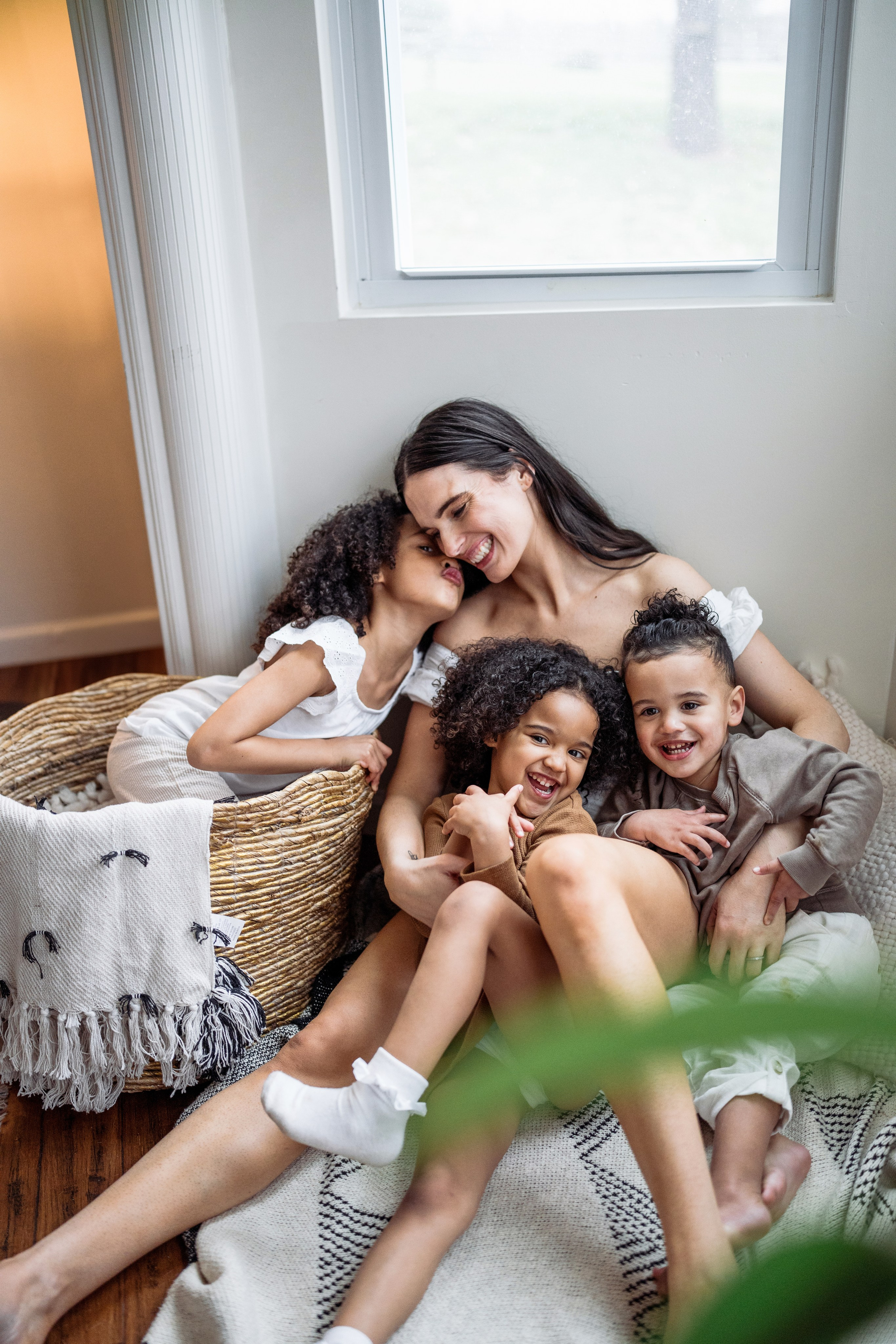 Lifestyle Family Photography – Natural & Candid Moments. Alisa Tant — Family and newborn photographer Bucks County, Montgomery county, Philadelphia, NJ