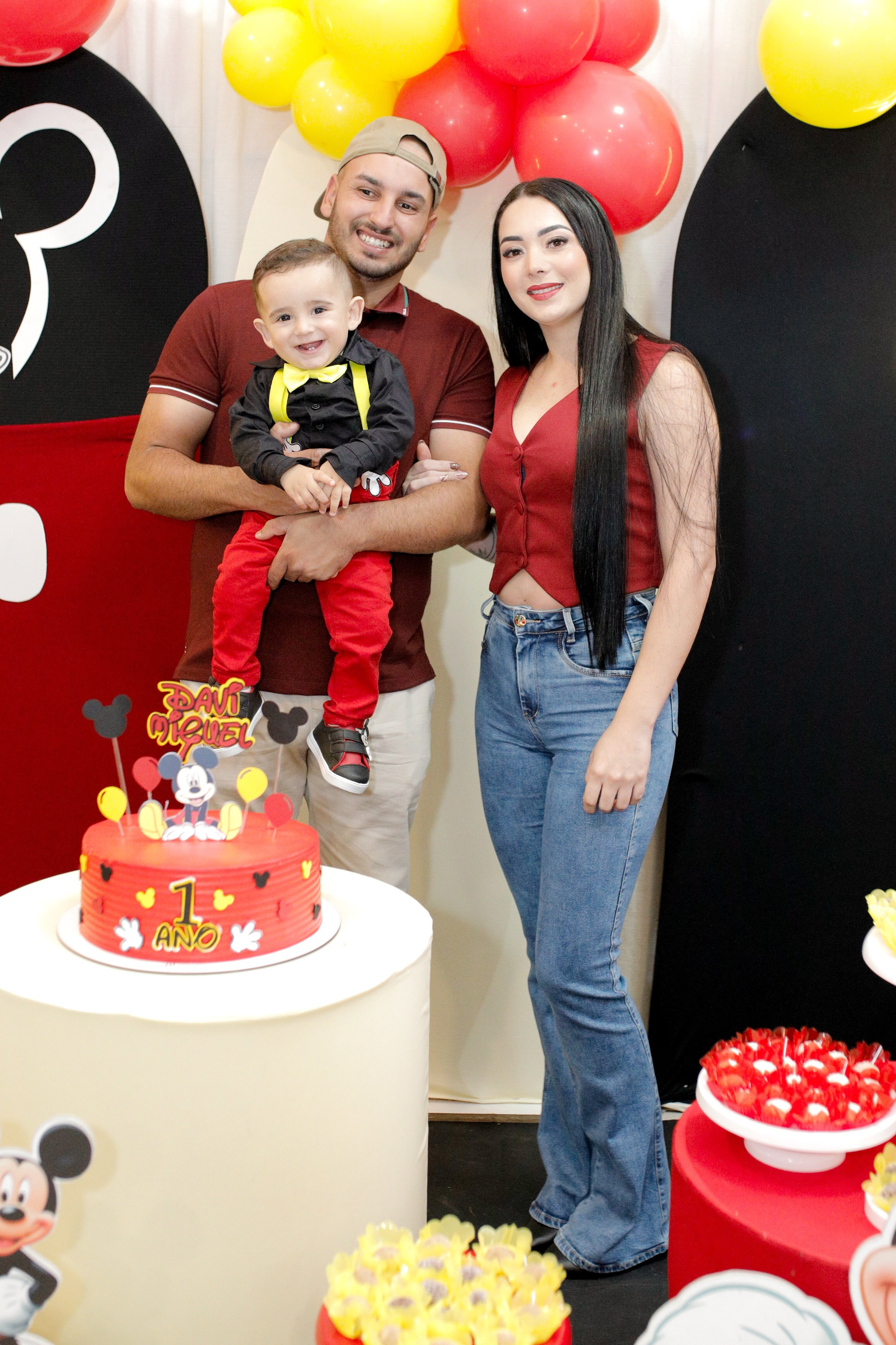 Fotógrafo em Joinville-SC. Especialista em aniversário, casamentos, eventos corporativos e retratos