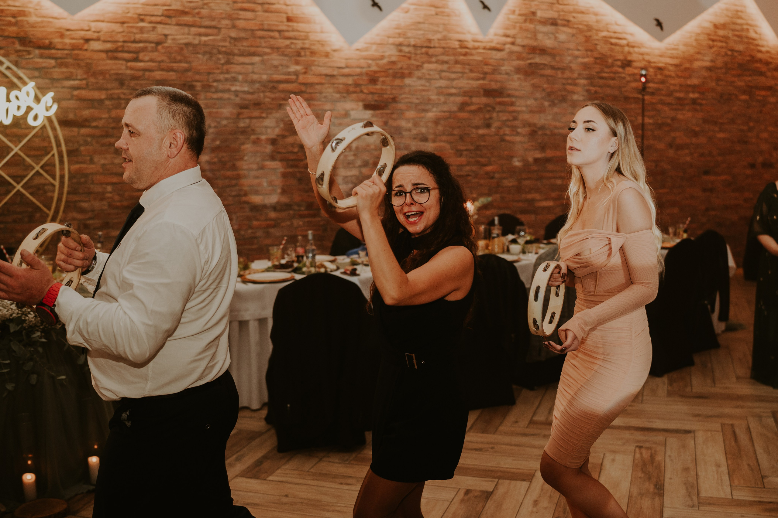 Trzy Drzewa: wspaniała uroczystość Wiktorii i Kamila. Karkowskafoto - fotografia miłości