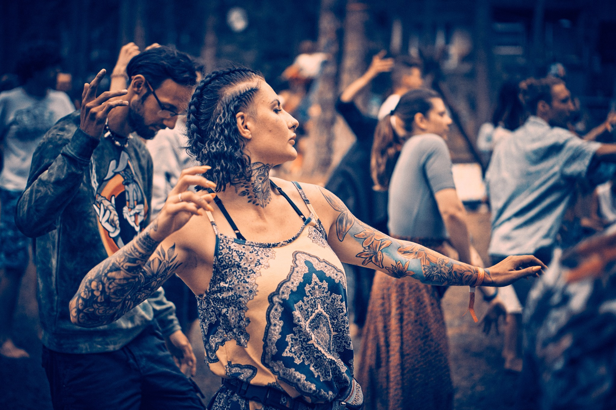 Portrety Ludzi, zrobione na Festiwalach Świadomościowych i Muzycznych: Dharma, ZIELONE KRĘGI, Wibracje, FRUŃ, Organic, Turkusowa Wyspa. Andriej Szypilow - Fotografia & Wideografia