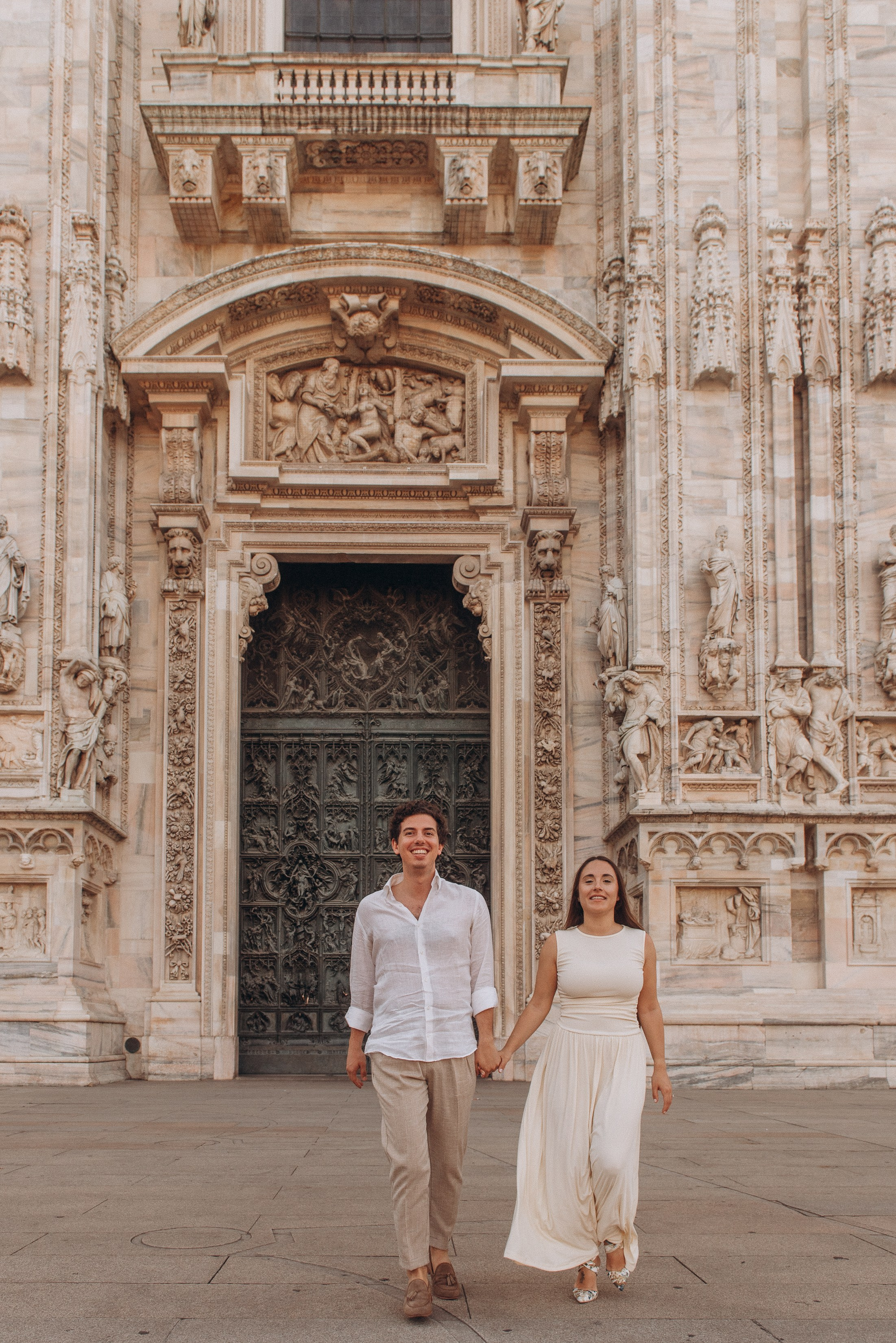 Save the date teaser — Prewedding photoshoot. AnaMilanoFoto | Couple & Wedding Photographer in Milan