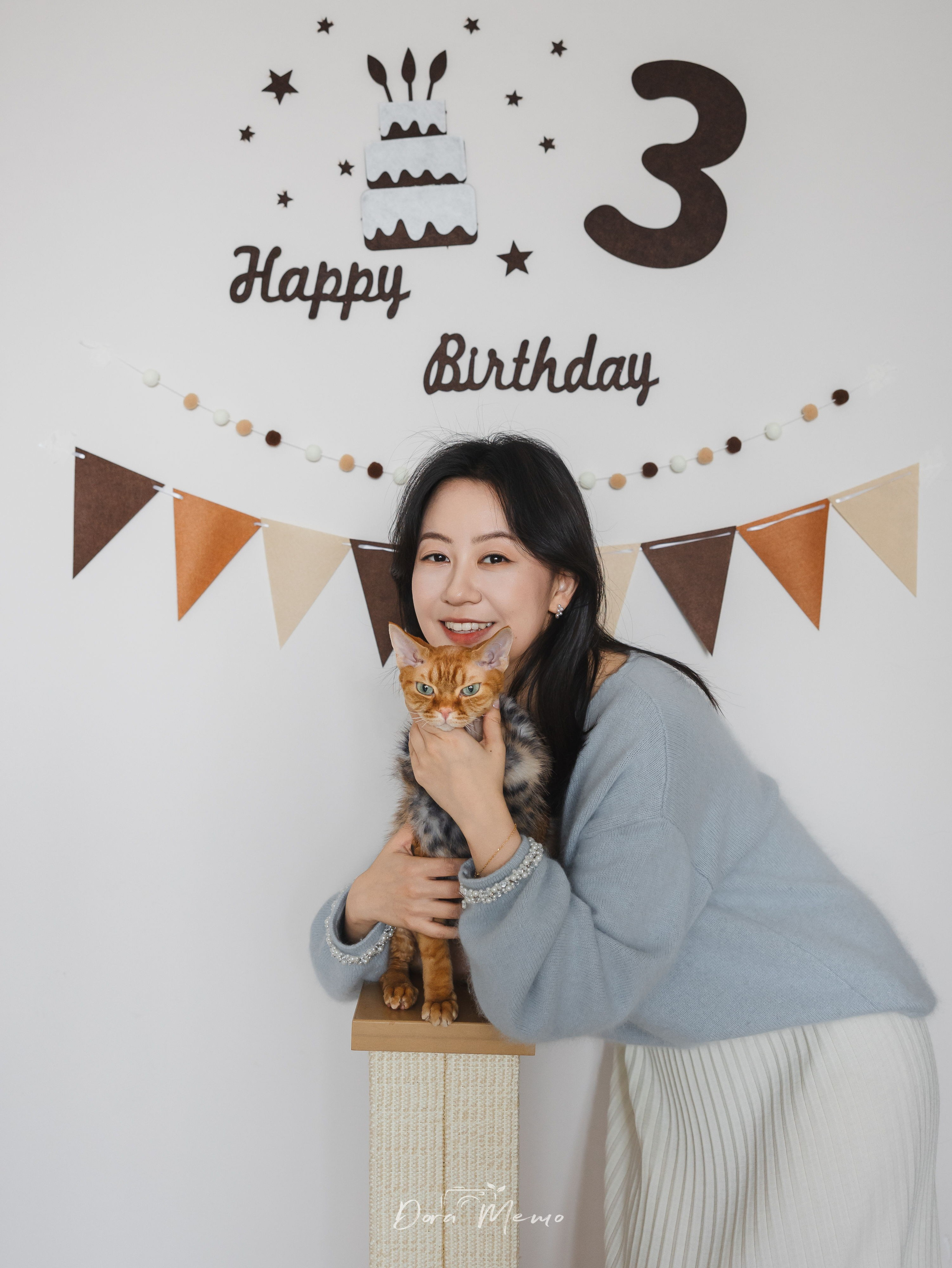 Devon Rex Cat Birthday Photoshoot | Shanghai Pet Photographer. Shanghai Family Photographer Dora