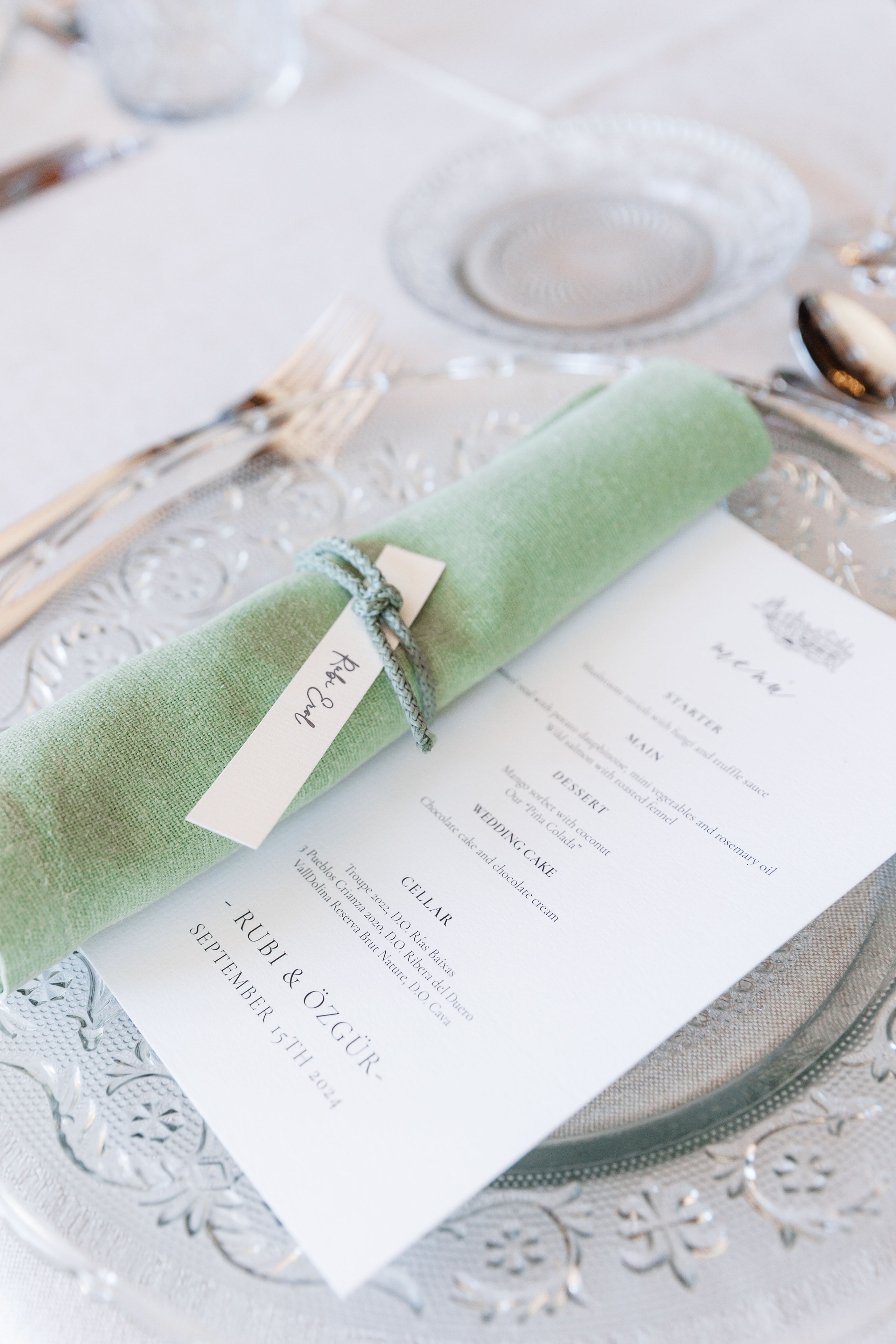 Beautiful details of the wedding restaurant in Barcelona