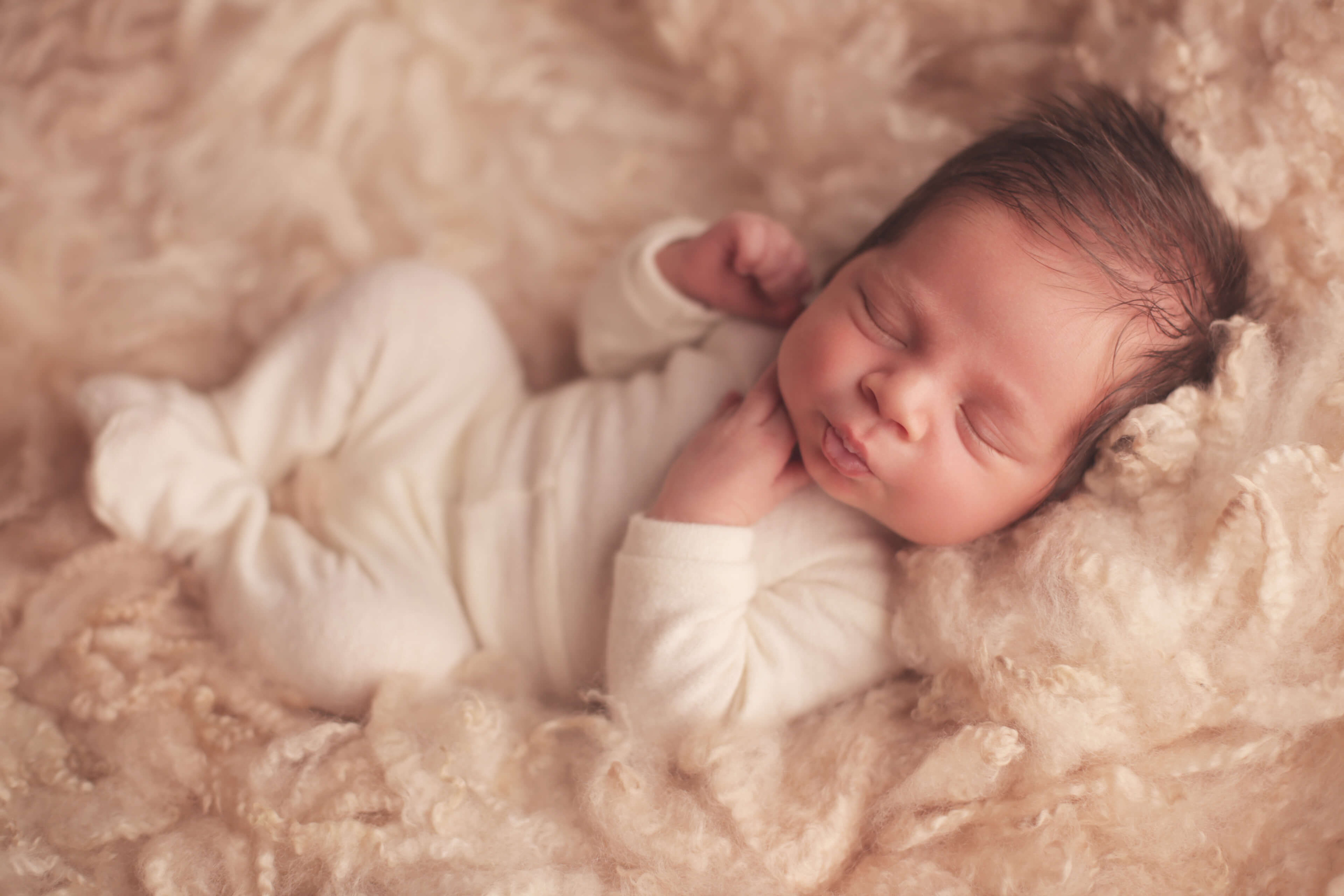 ANNA KOR Newborn Photographer in the UAE