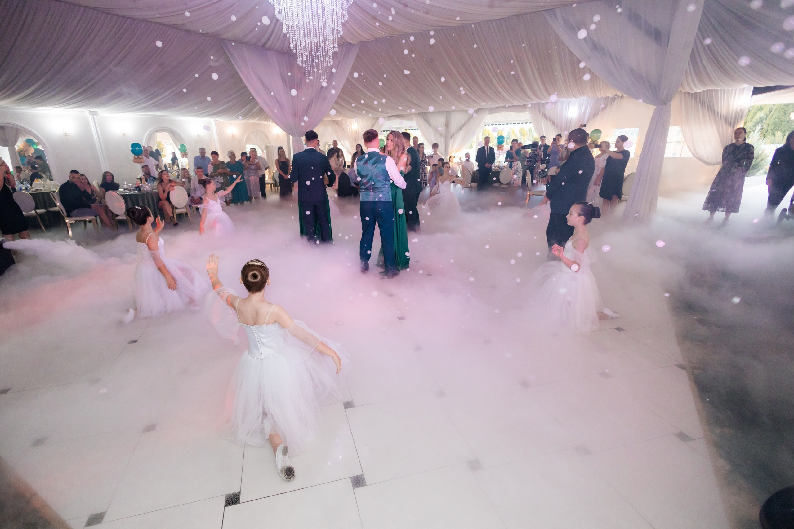 • botez Adam George Botoșani fotograf botez biserica Ziua Crucii AlinoFotoStudio • slujba botez ortodox Botoșani copil cristelniță emoție familie fotograf profesionist • moment scufundare botez biserica Ziua Crucii Botoșani fotograf botez natural • fotograf botez Botoșani copil în brațele nașilor emoții autentice • detalii botez lumânare trusou biserică Ziua Crucii fotograf AlinoFotoStudio • portret copil botez Adam George lumină naturală biserică Botoșani • familie la botez Botoșani momente emoționante biserică fotograf eveniment • preot slujbă botez Botoșani cadre autentice religioase fotografie profesională • mirungere botez ortodox Botoșani fotograf poveste botez • copil după botez în prosop alb emoție pură fotograf botez Botoșani petrecere botez Imperia Cucorani Botoșani decor elegant fotograf eveniment • dans invitați botez Adam George atmosferă veselă Imperia Cucorani • candy bar botez Botoșani detalii dulciuri Imperia Cucorani fotograf • tort botez Adam George moment tăiere tort petrecere Botoșani • familie și invitați la botez Imperia Cucorani cadre naturale emoționale • decor sală botez Imperia Cucorani Botoșani aranjamente elegante • copil botez la petrecere cadre naturale fotograf Botoșani • fotograf botez Botoșani momente spontane invitați petrecere • lumină ambientală petrecere botez Imperia Cucorani fotograf profesionist • atmosferă de seară botez Botoșani distracție și emoție • fotograf botez Botoșani AlinoFotoStudio poveste prin fotografie • fotograf profesionist botez Moldova Botoșani Suceava Iași Neamț • amintiri botez copil fotografii naturale emoții autentice • album botez copil fotografie profesională eveniment religios • fotograf evenimente Botoșani botez cadre autentice și luminoase • Alin Chirilă fotograf botez Botoșani Adam George biserica Ziua Crucii • Alin Chirilă fotograf profesionist botez copil Botoșani momente emoționante • Alin Chirilă fotograf evenimente Botoșani slujbă botez cadru autentic • Alin Chirilă fotograf botez ortodox copil cristelniță Botoșani • Alin Chirilă fotograf familie botez copil emoții reale și naturale • Alin Chirilă fotograf Botoșani portret copil botez lumină naturală • Alin Chirilă fotograf detalii botez trusou lumânare biserică • Alin Chirilă fotograf momente religioase botez Botoșani autentic • Alin Chirilă fotograf copil după botez emoție pură familie • Alin Chirilă fotograf cadre naturale botez copil Botoșani • Alin Chirilă fotograf petrecere botez Imperia Cucorani atmosferă elegantă • Alin Chirilă fotograf Botoșani dans invitați botez copil Adam George • Alin Chirilă fotograf tort botez moment special petrecere Botoșani • Alin Chirilă fotograf candy bar botez detalii elegante Imperia Cucorani • Alin Chirilă fotograf familie și invitați petrecere botez Botoșani • Alin Chirilă fotograf decor sală botez Imperia Cucorani eveniment premium • Alin Chirilă fotograf cadre spontane petrecere botez copil • Alin Chirilă fotograf atmosferă de seară botez Botoșani • Alin Chirilă fotograf emoții și distracție petrecere botez • Alin Chirilă fotograf evenimente copil botez Imperia Cucorani Alin Chirilă fotograf botez Moldova Botoșani Iași Suceava Neamț • Alin Chirilă fotograf profesionist botez copil nordul Moldovei • Alin Chirilă fotograf evenimente familie botez cadre autentice • Alin Chirilă fotograf povestitor prin fotografie botez copil • Alin Chirilă fotograf portofoliu botez Botoșani imagini naturale • Alin Chirilă fotograf servicii botez copil fotografii emoționale • Alin Chirilă fotograf amintiri botez copil cadre luminoase • Alin Chirilă fotograf botez copil stil natural și elegant