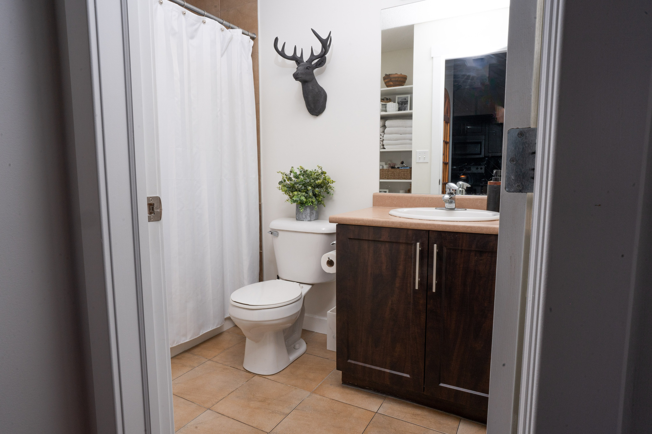 Real estate. Production Services NV Visual
