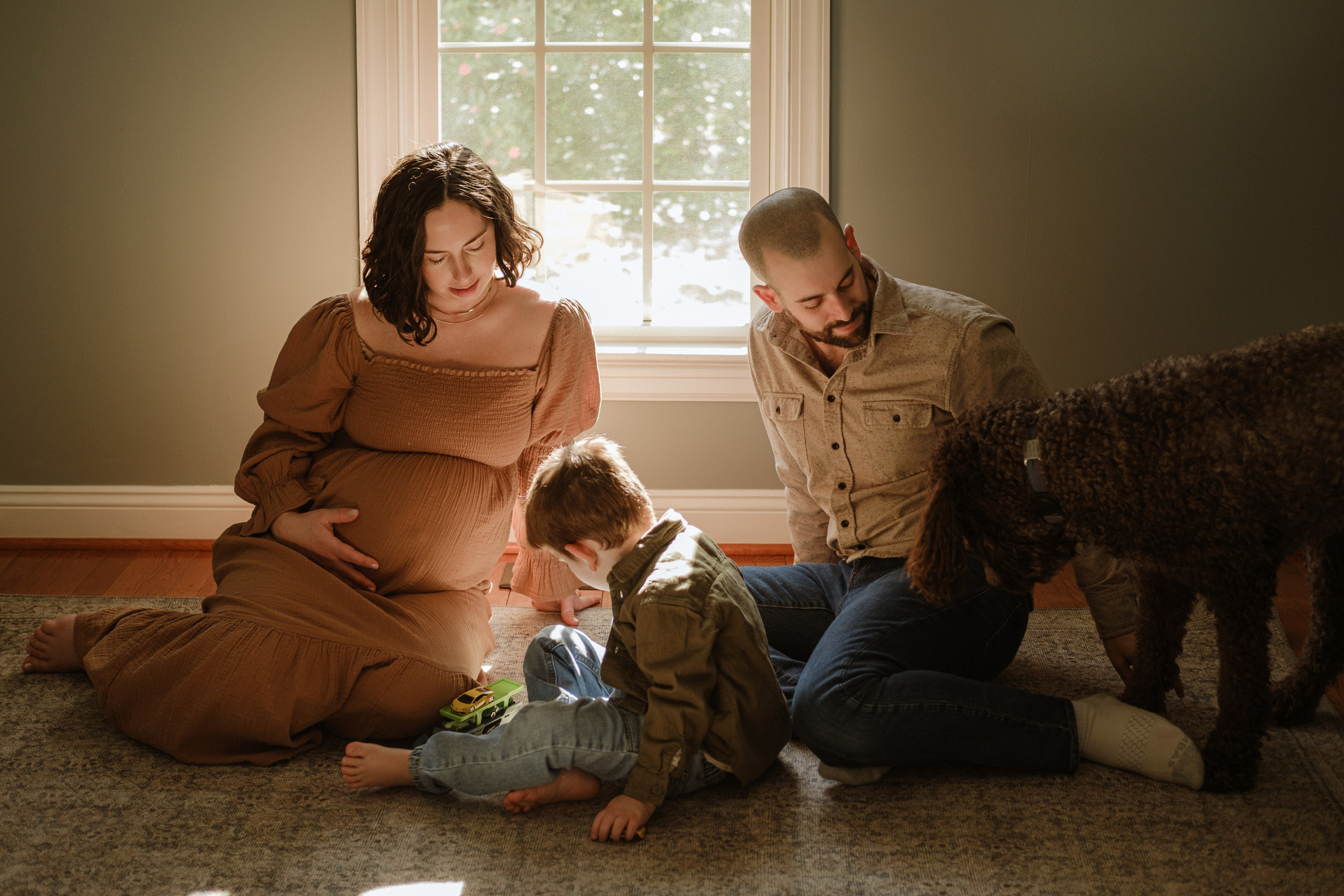 Richmond, VA Maternity Photographer | Editorial & Documentary Portraits. Family Photographer Richmond VA | Anna Dobrovolskaia