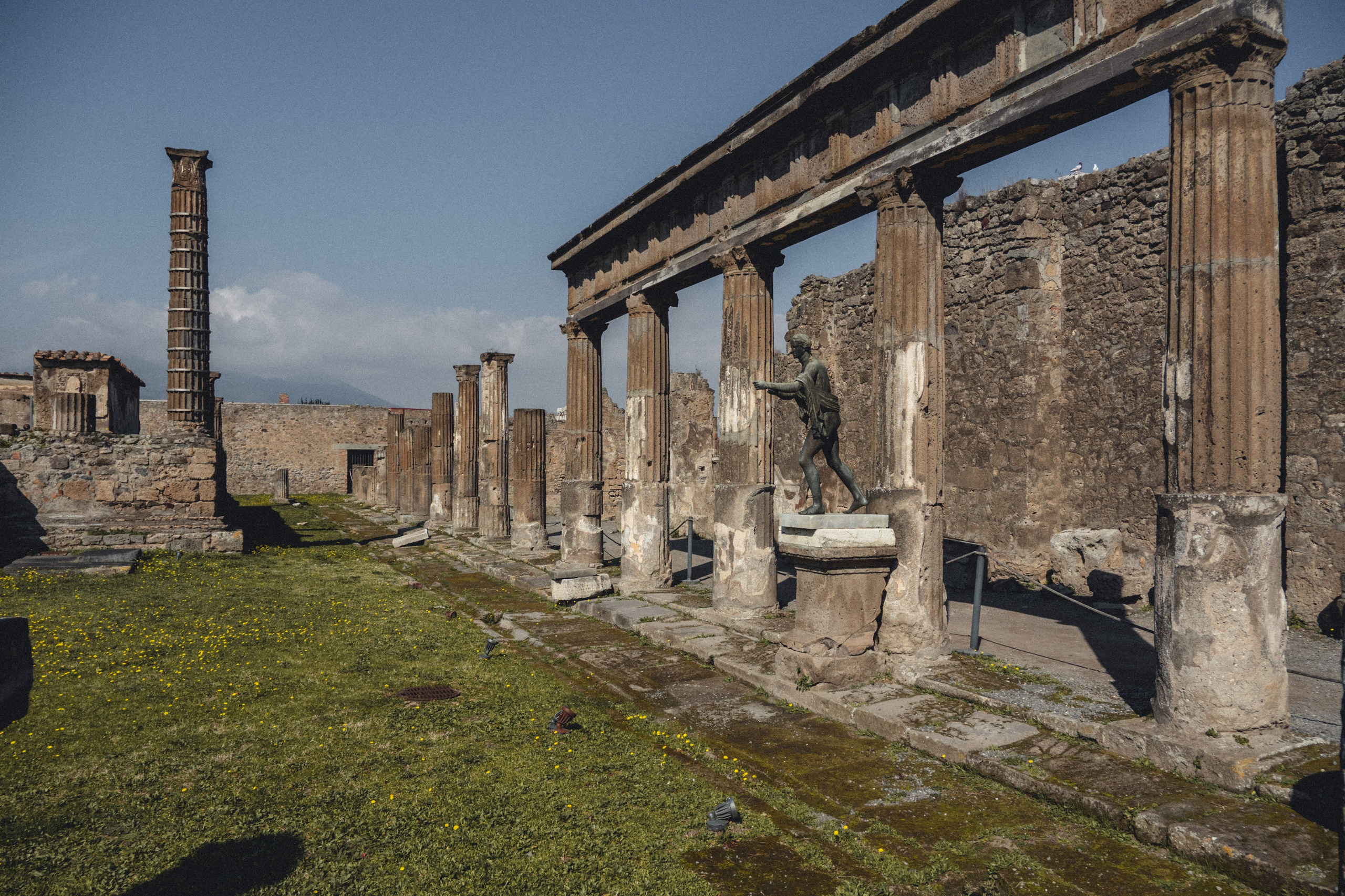 Pompeii. Photographe sur Cote d’Azur. Portraits de familles, couples, enfants, événements