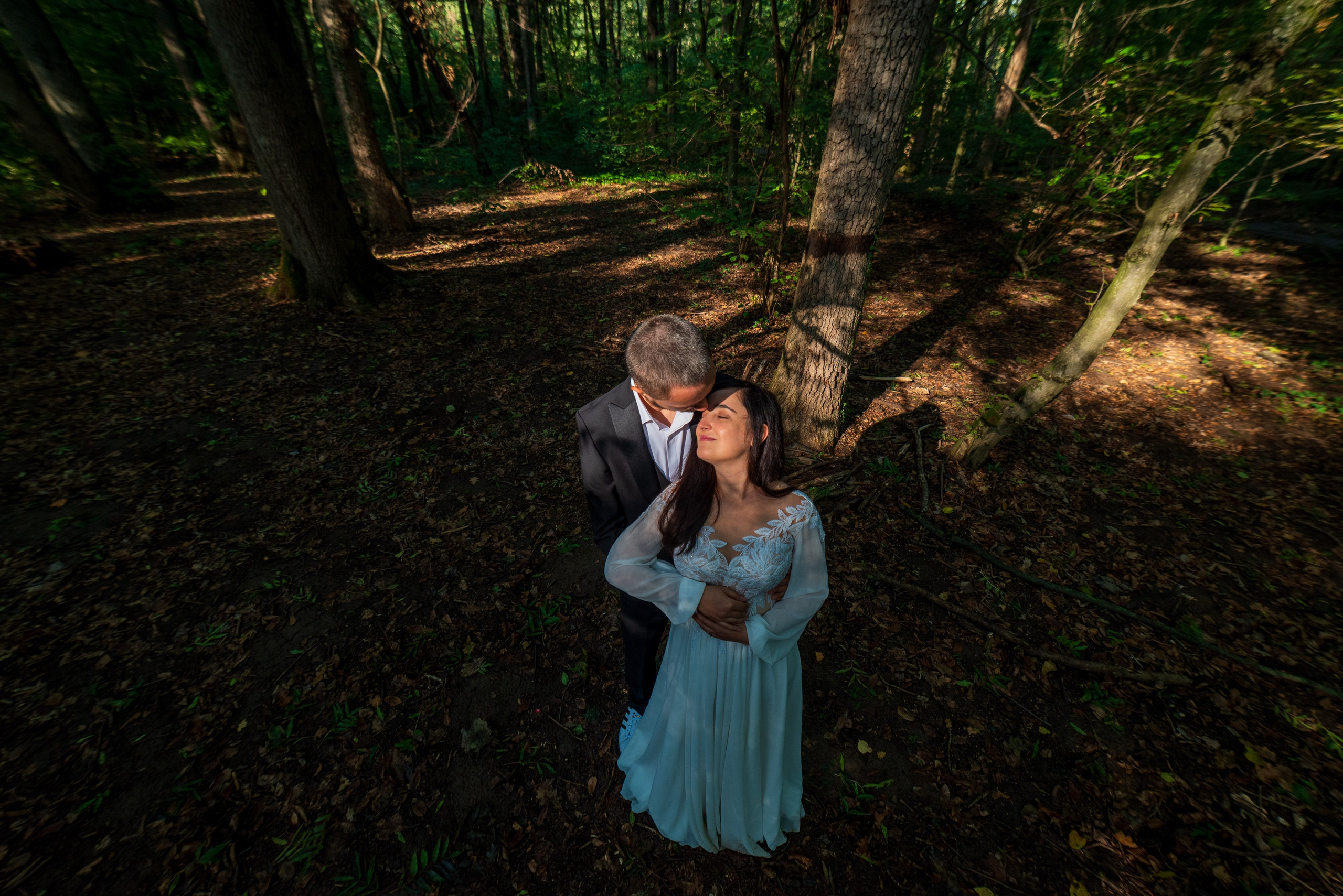Sedinta foto trash the dress. Fotograf de nunta din Bucuresti Eugen Elisei