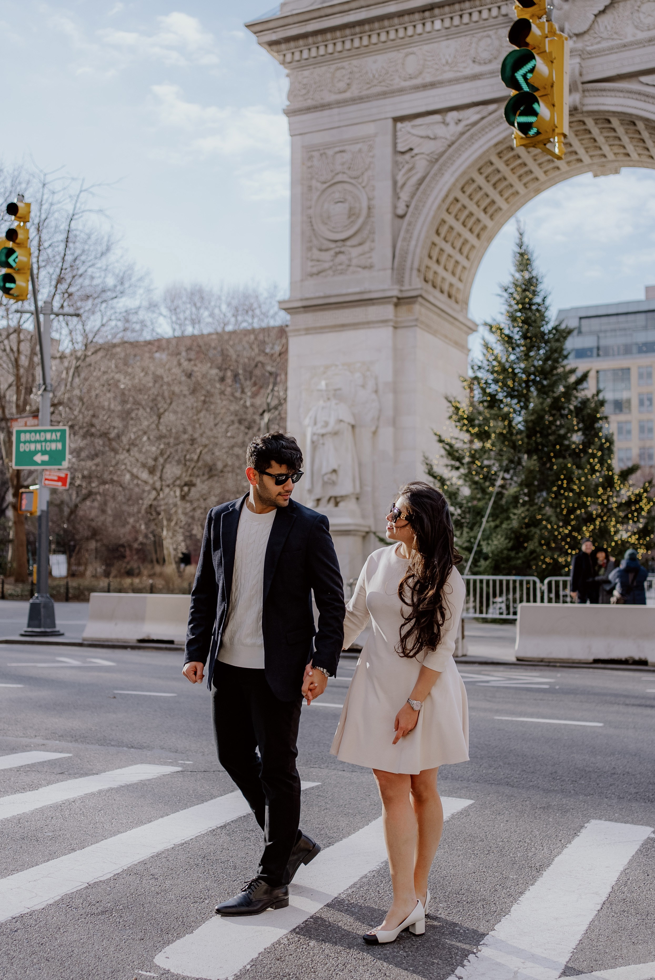 Pre-Wedding Photography NYC: Expert Guide to Photo & Video Sessions 2025. Videographer and photographer in New York // MAKAROV.VIDEO
