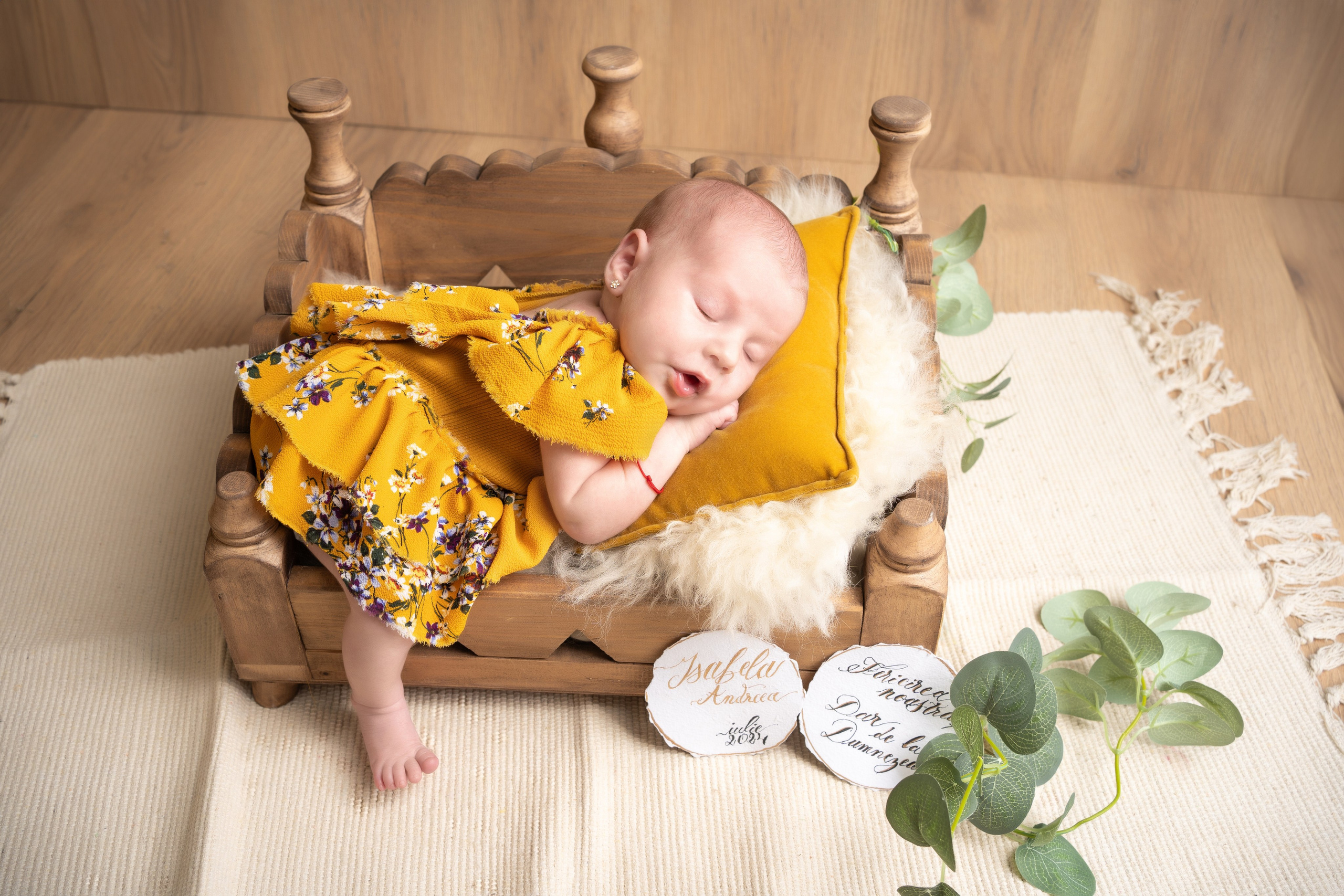 NEWBORN. BabyBumpbyCristinaH