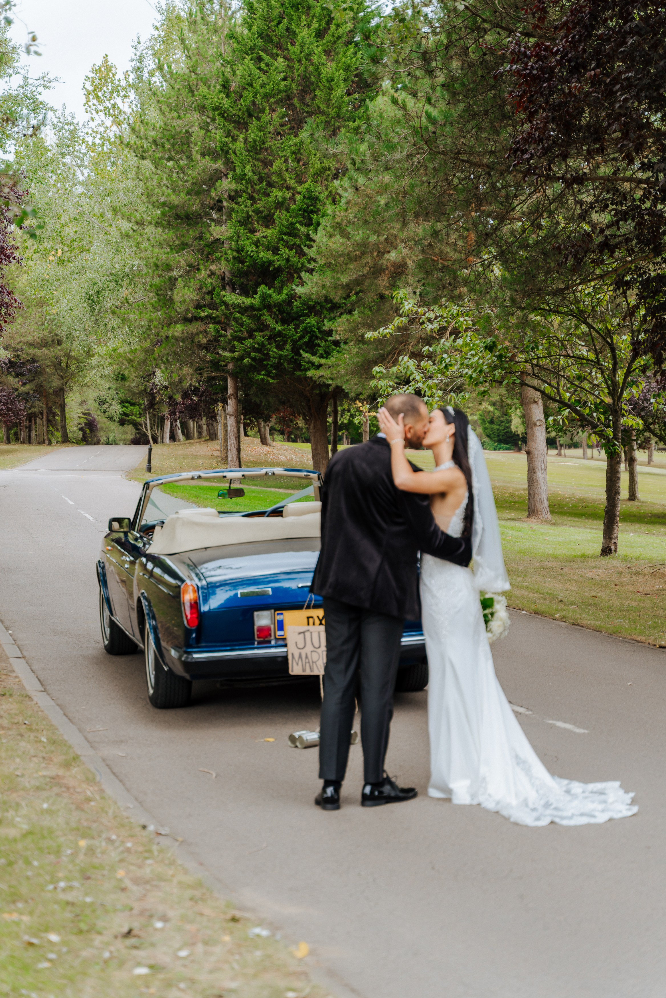 Wedding at Essendon Country Club. Photographer in England Ekaterina Romanova