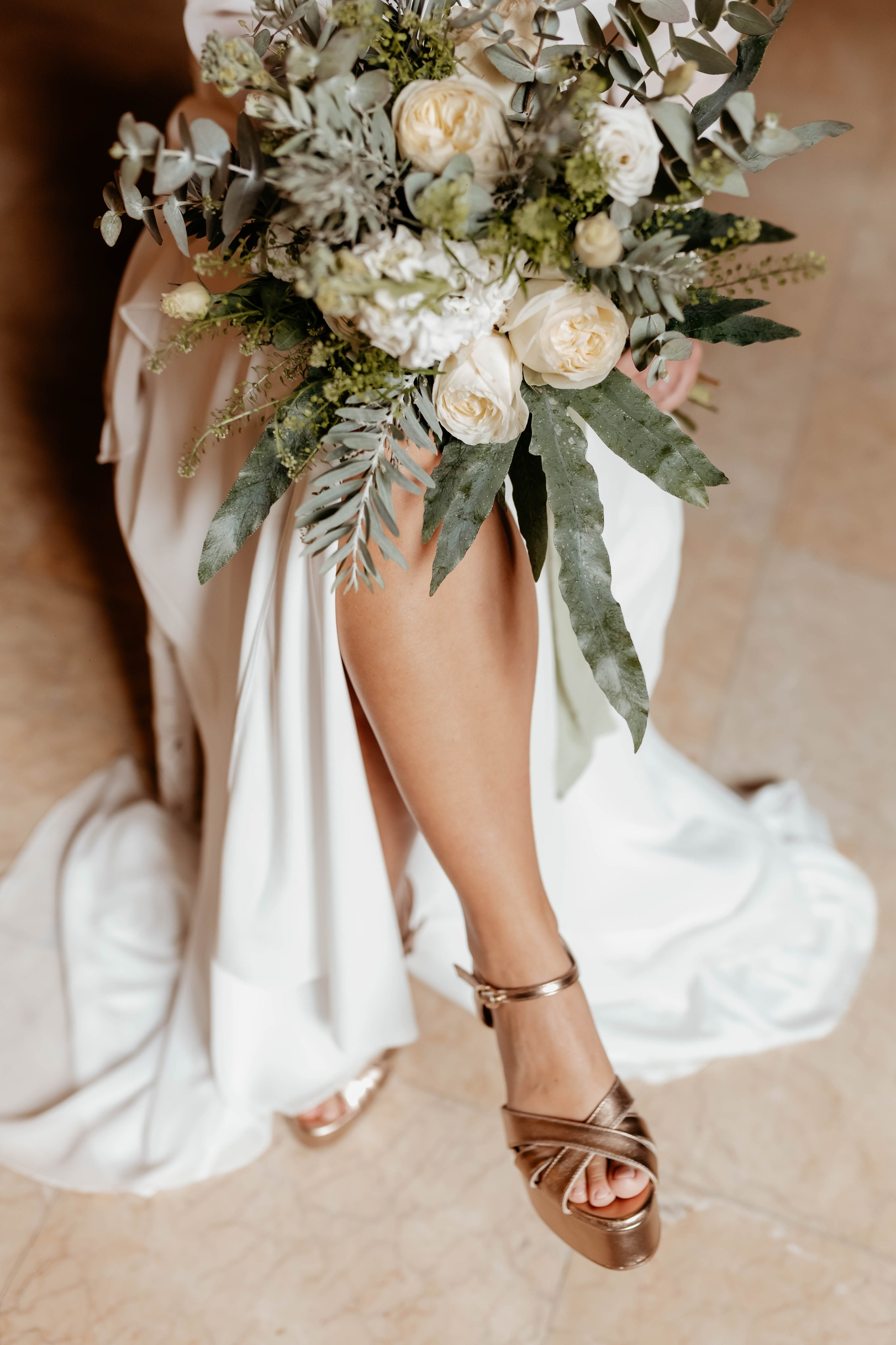 Ramo de novia de Floristería Rosanflor con tonos naturales