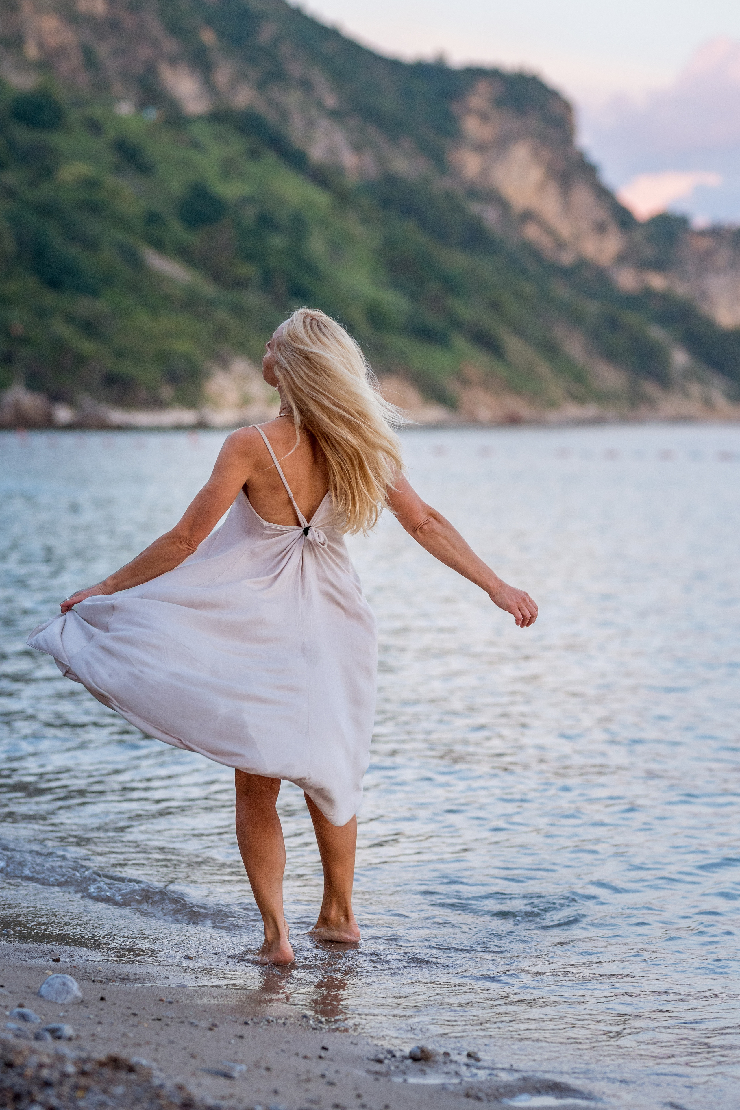 Фотосессия мамы и сына на пляже в Будве, Черногория. Катя Халдеева Фотограф Саратов