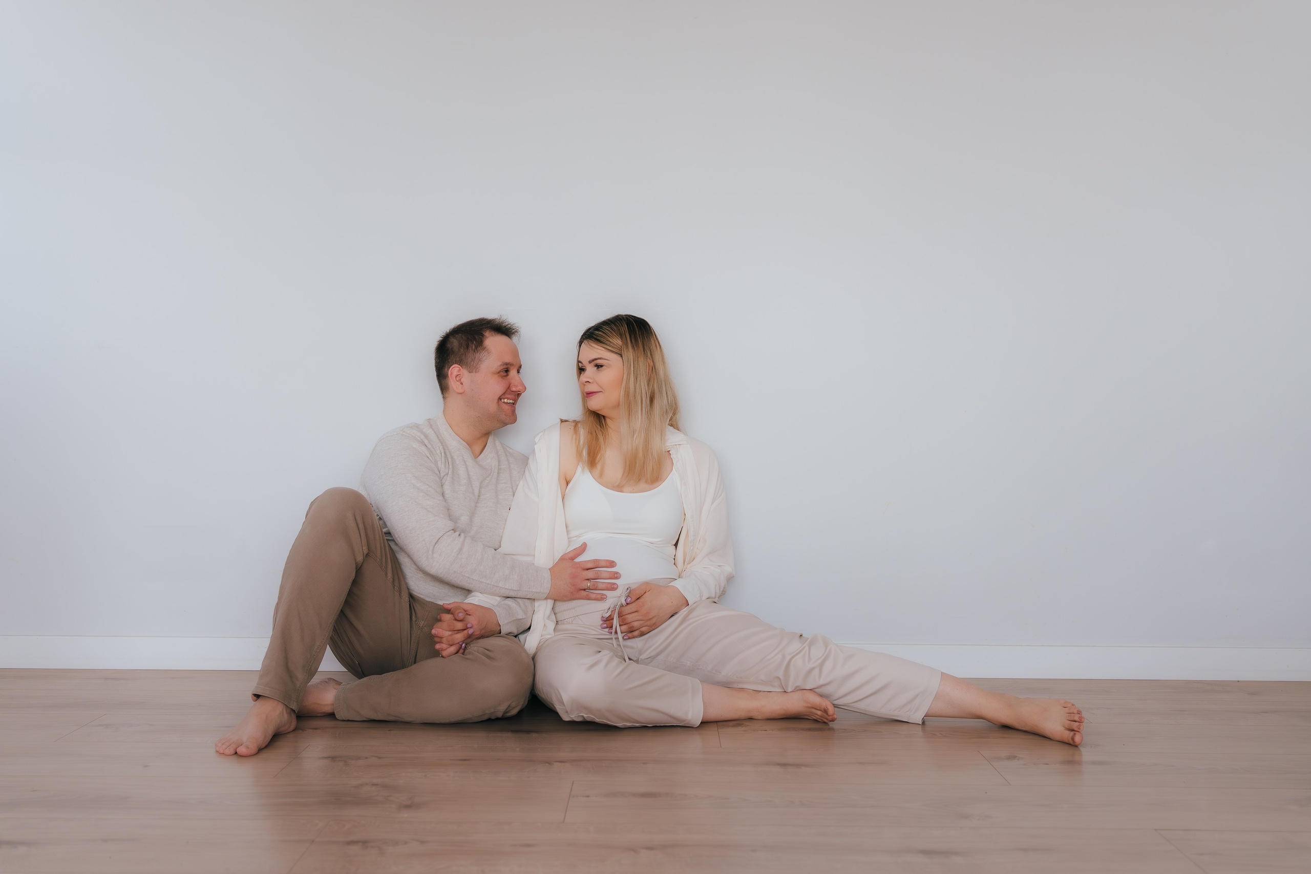 SESJE CIĄŻOWE I NOWORODKOWE. Fotograf ślubny & lifestyle Gdańsk, Karolina Baczewska