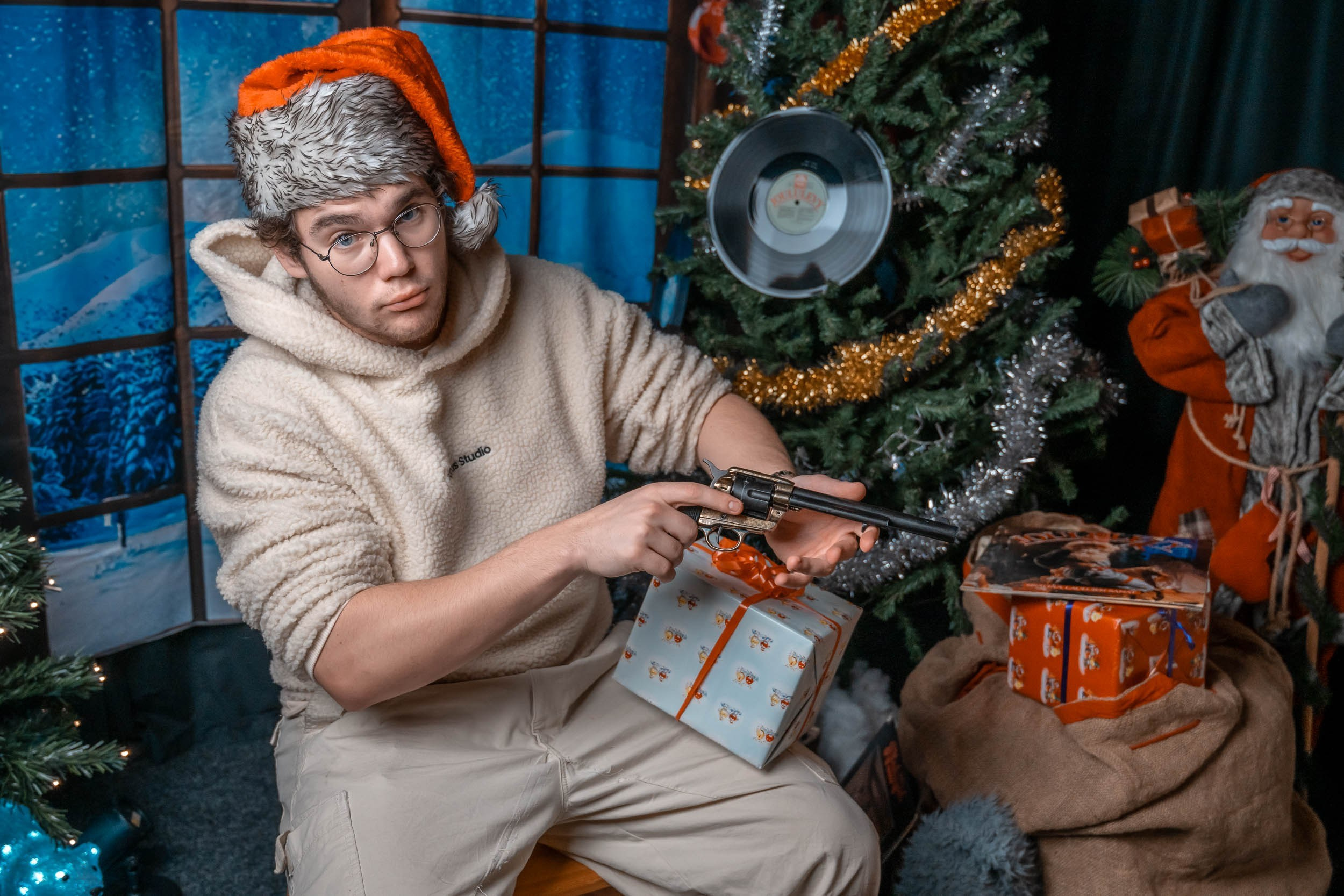 Joulukuvaus Kuopiossa | Lahjoita itselle Joulun Ihme! | Varaa aika. Kinosura Creative Studio Helsingissa ja Kuopiossa
