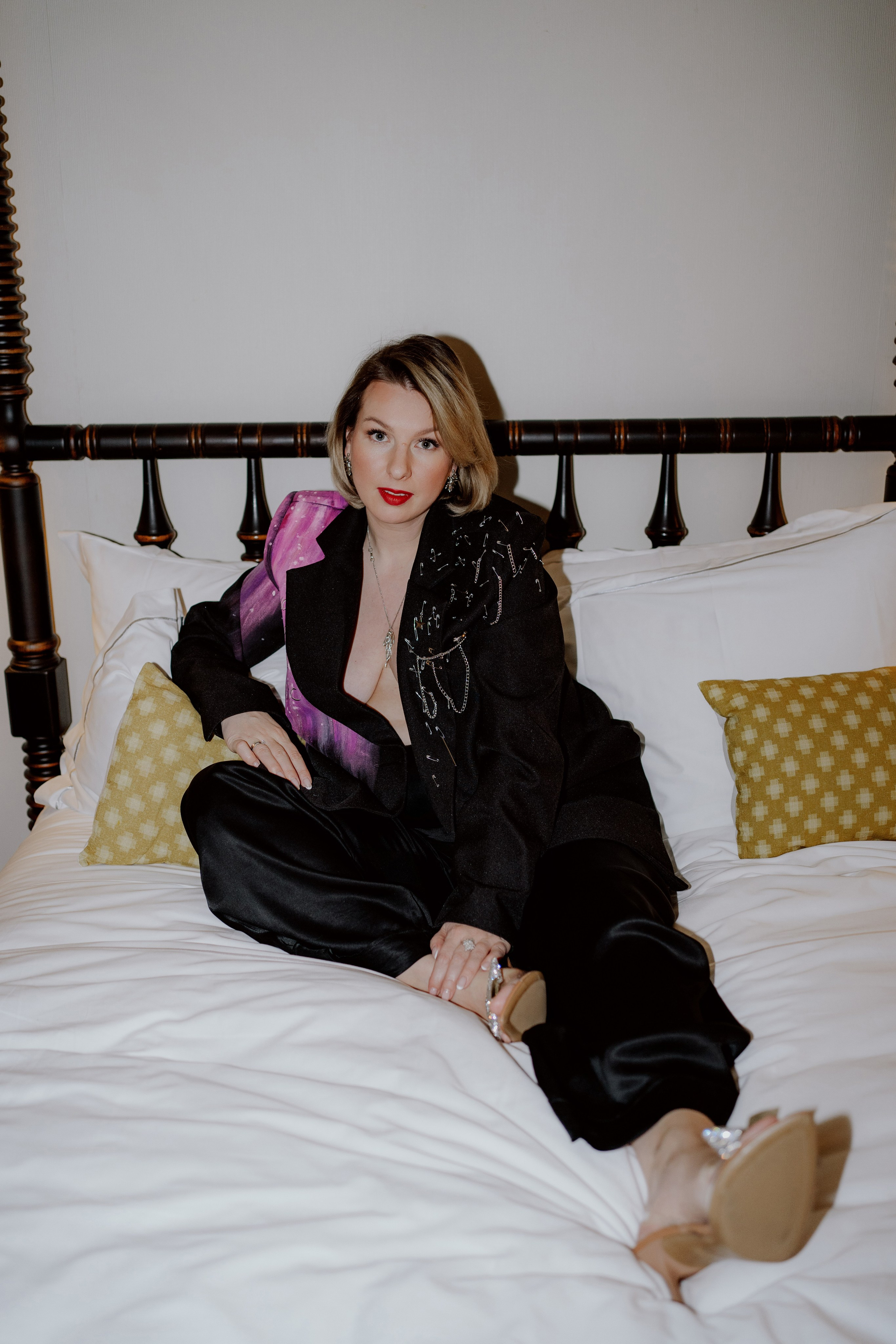 Luxury Boudoir Photography NYC | Intimate Portrait Sessions at The Ludlow Hotel. Videographer and photographer in New York // MAKAROV.VIDEO