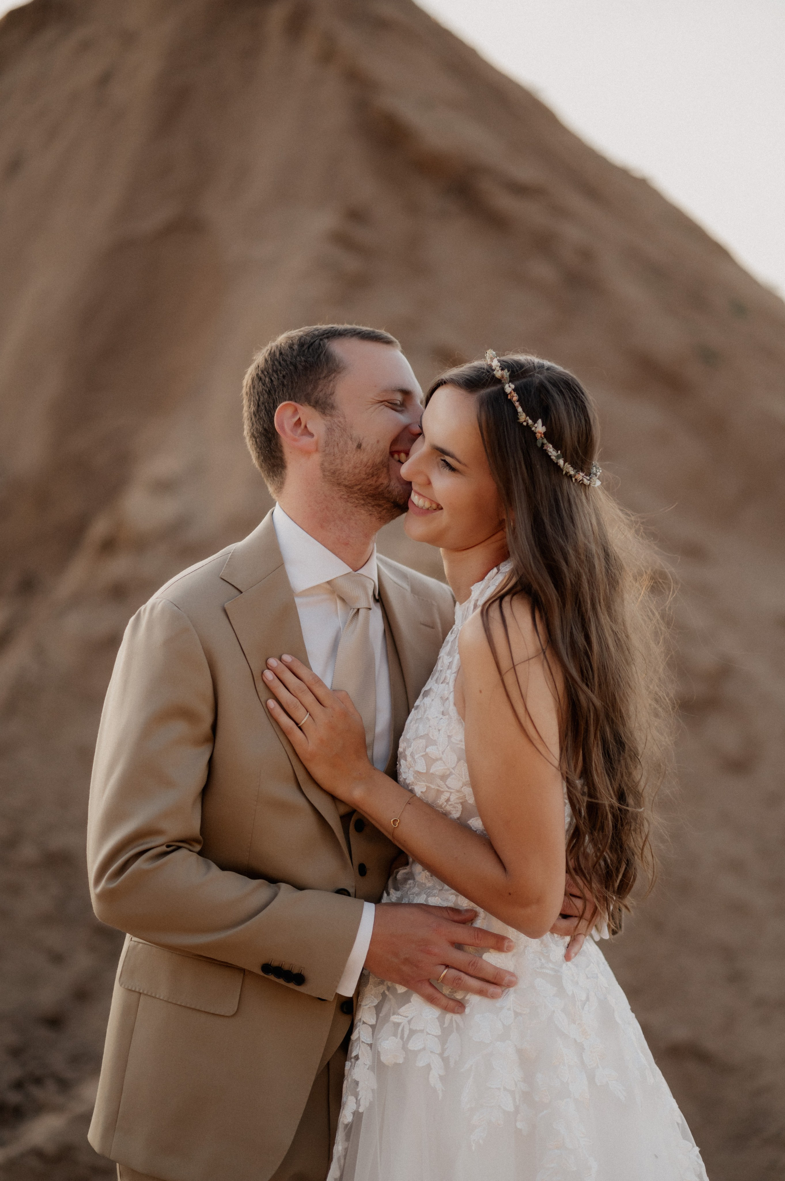 Sommer, Liebe & zwei wunderschöne Kleider: Gartenhochzeit in Gunzenhausen. Photographer in Ansbach for Couples, Weddings and After Wedding