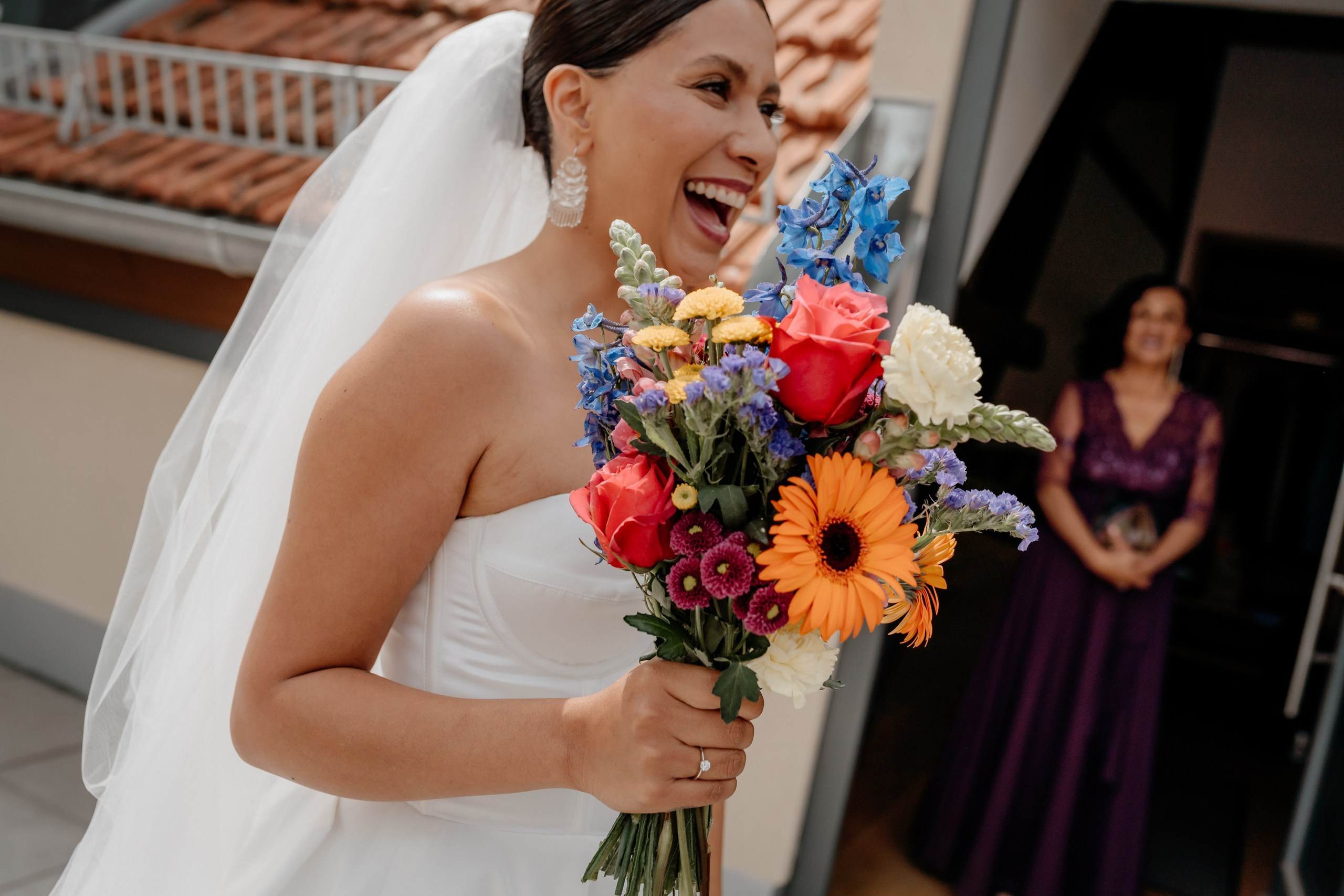 Hochzeit auf Gut Wöllried Würzburg – Janice & Thomas | Anna Saribekyan Fotografie. Anna Saribekyan – Beste Hochzeitsfotografin in Würzburg, Top 10 in Deutschland