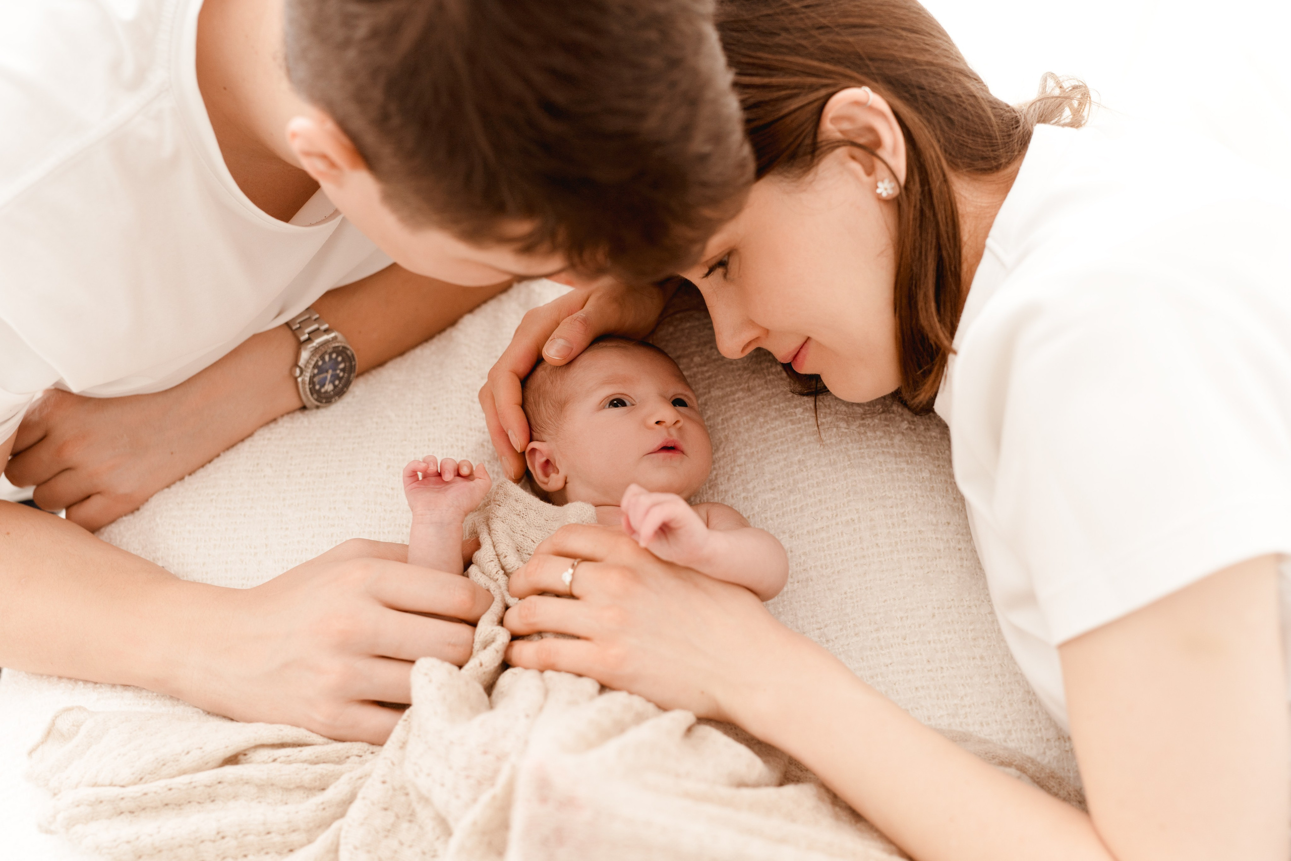 Sesja noworodkowa malutkiej Kaji. Fotograf Łódź - sesja ciążowa, noworodkowa, dziecięca. Studio w Łodzi