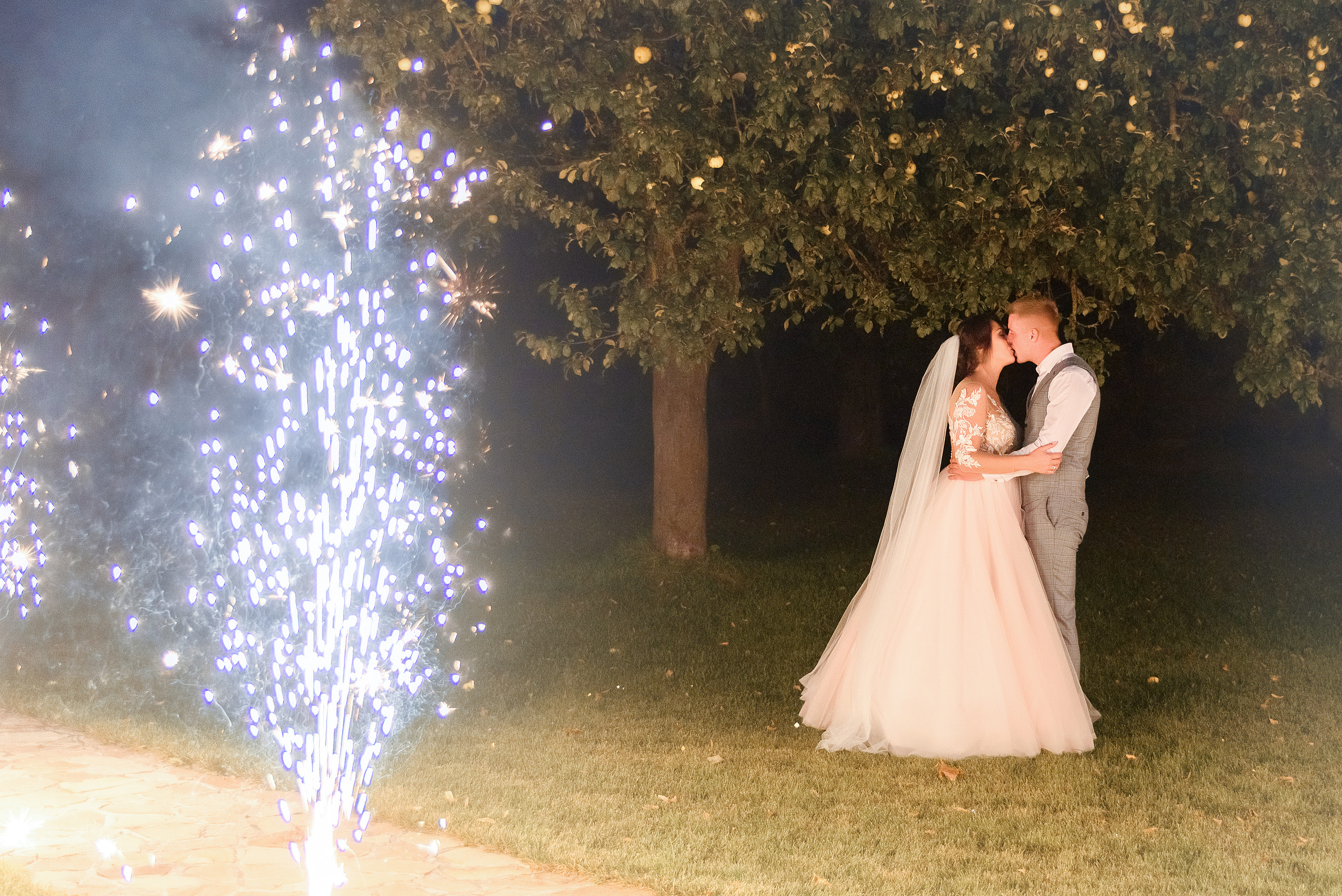 Сентябрьская свадьба. Семейный фотограф и фотограф новорожденных в Вильнюсе Ирина Беленкевич