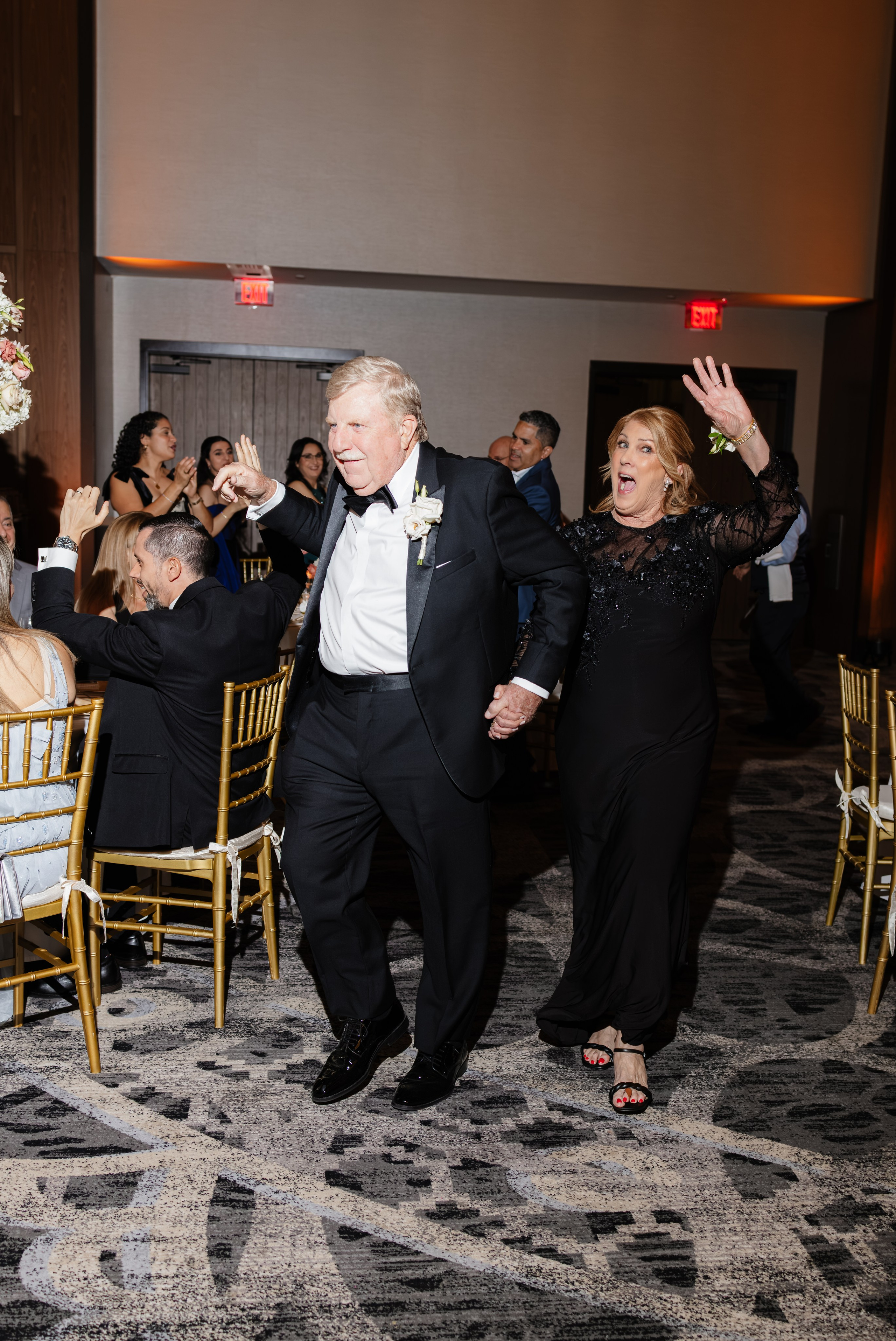 NICOLE & LOGAN. YES I DO PRODUCTION — Wedding photography&videography