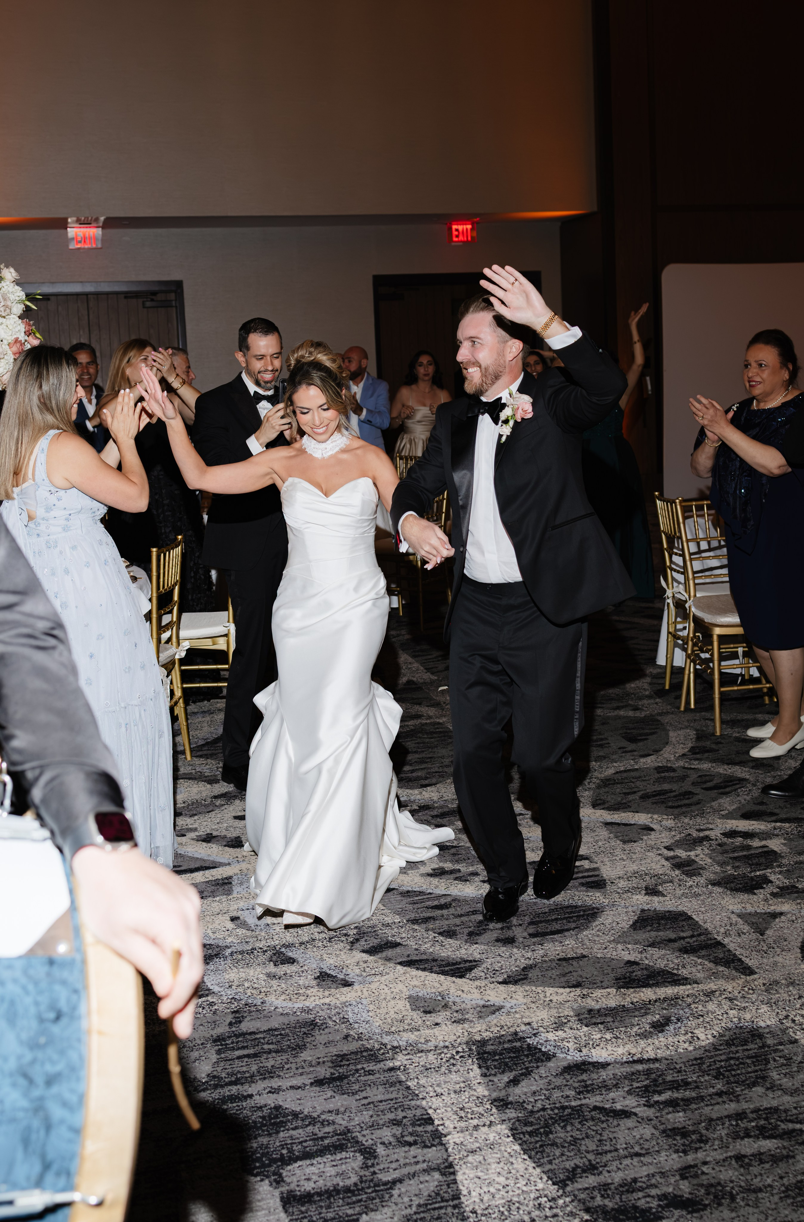 NICOLE & LOGAN. YES I DO PRODUCTION — Wedding photography&videography